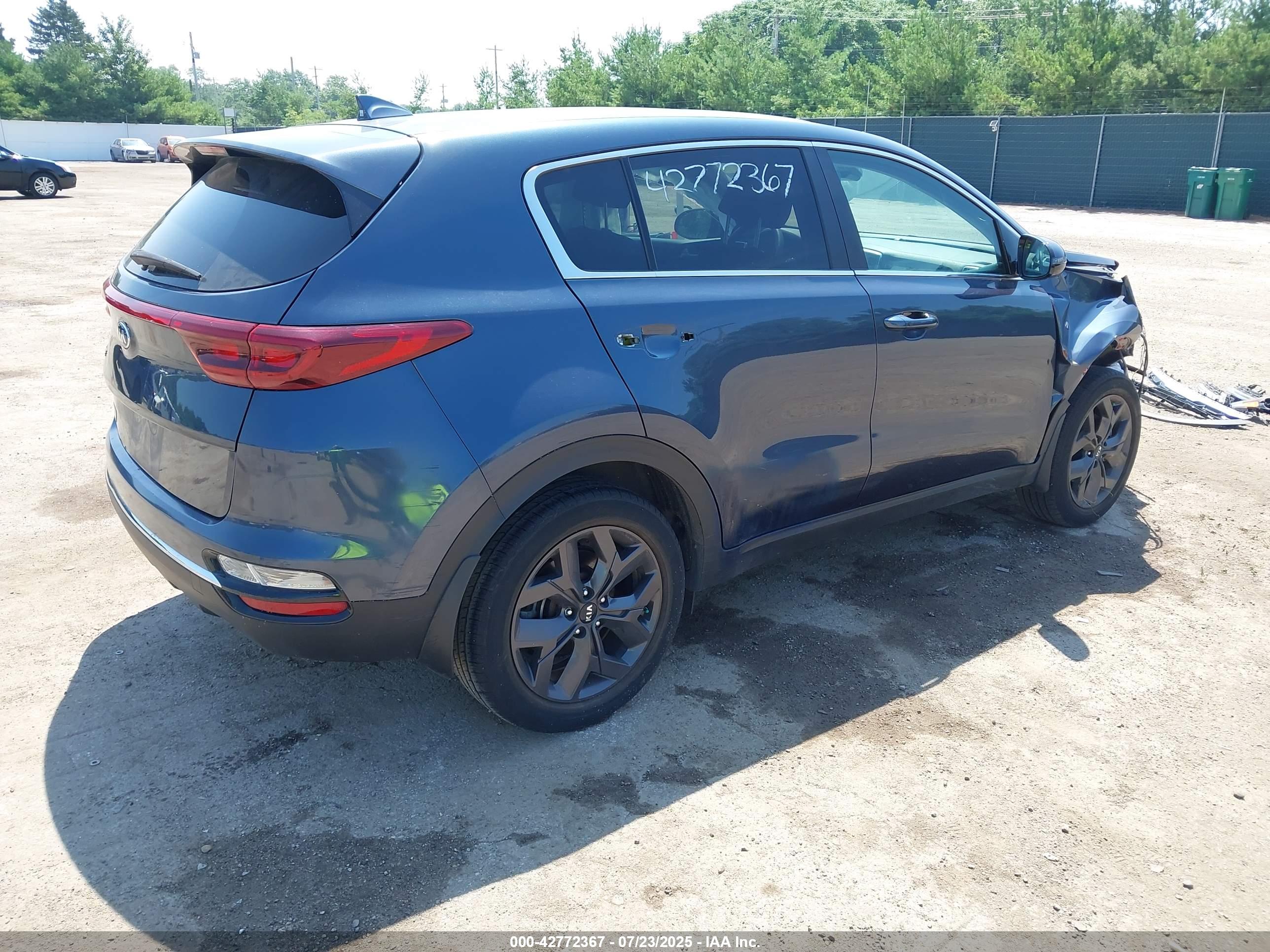 KIA SPORTAGE image 4