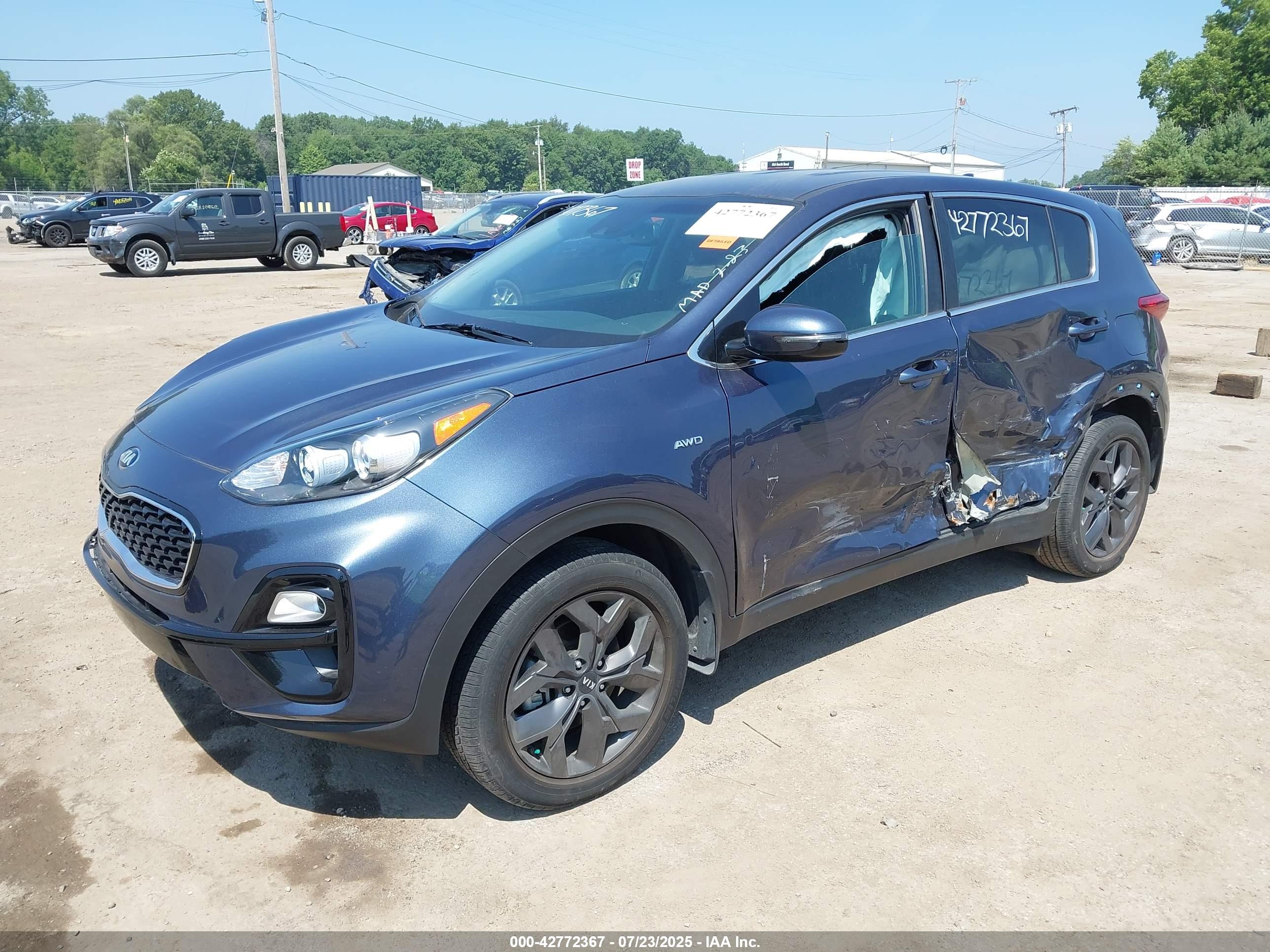 KIA SPORTAGE image 6