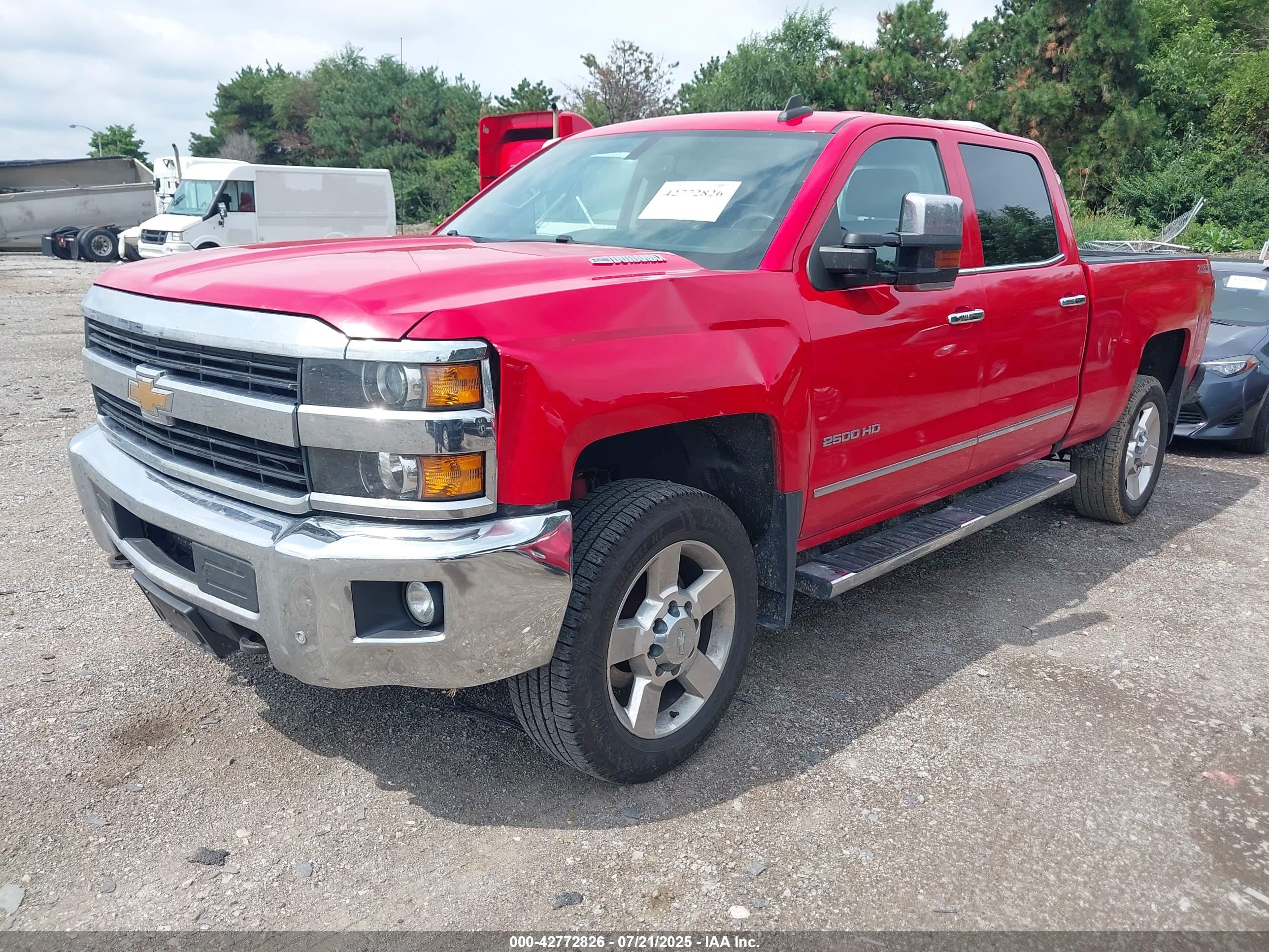 CHEVROLET SILVERADO image 2