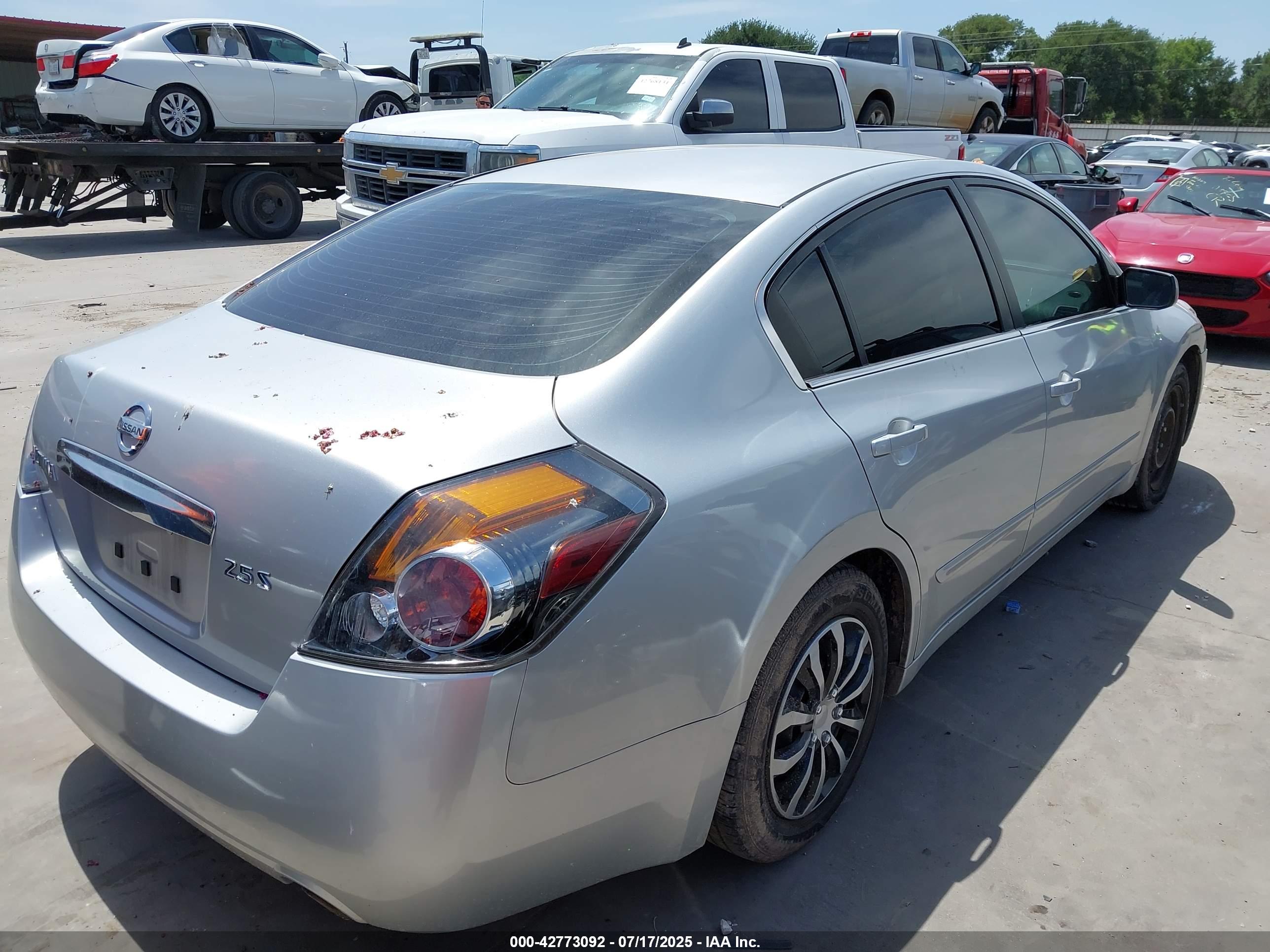 NISSAN ALTIMA image 4