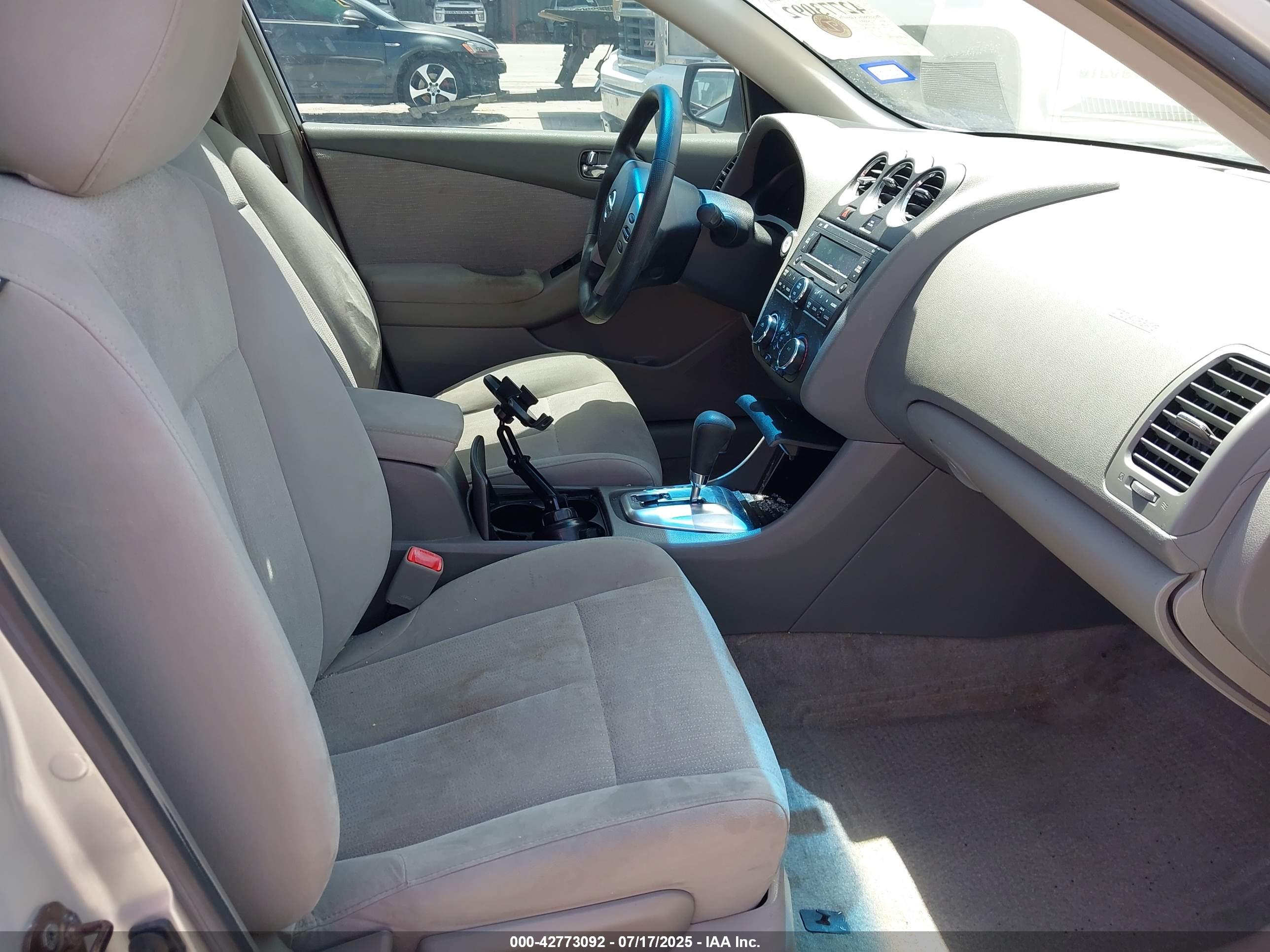 NISSAN ALTIMA image 5