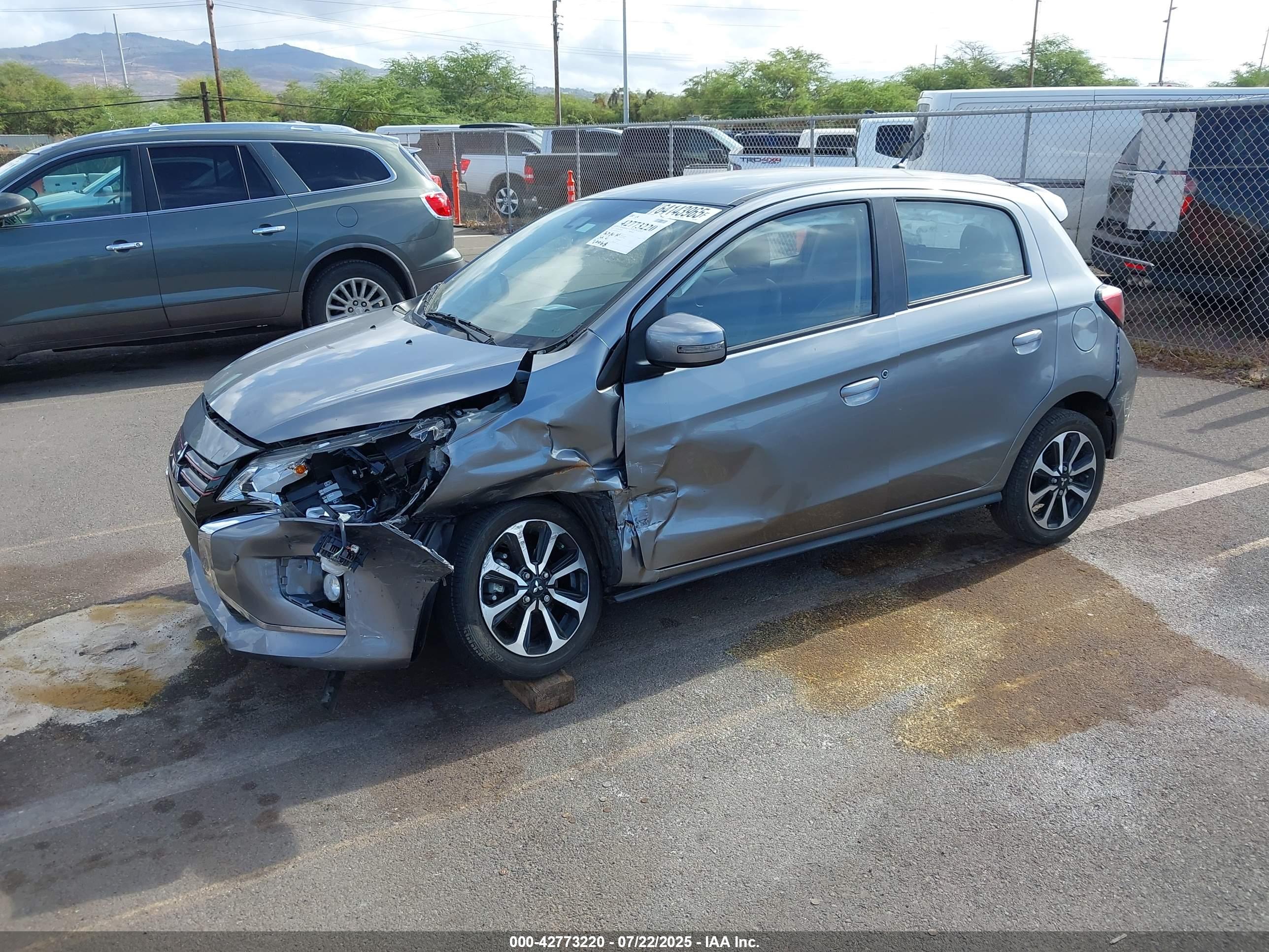 MITSUBISHI MIRAGE image 2