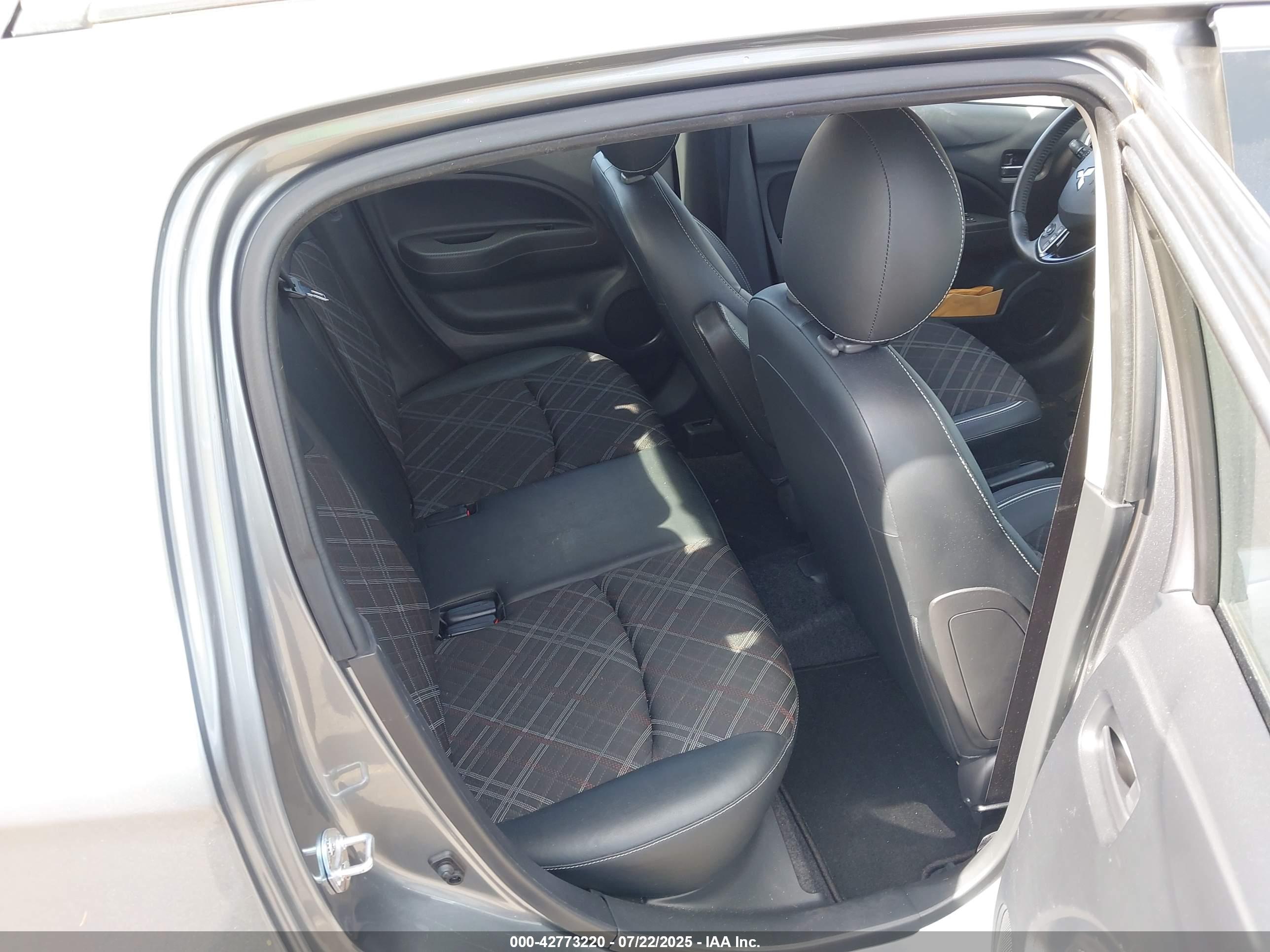 MITSUBISHI MIRAGE image 8
