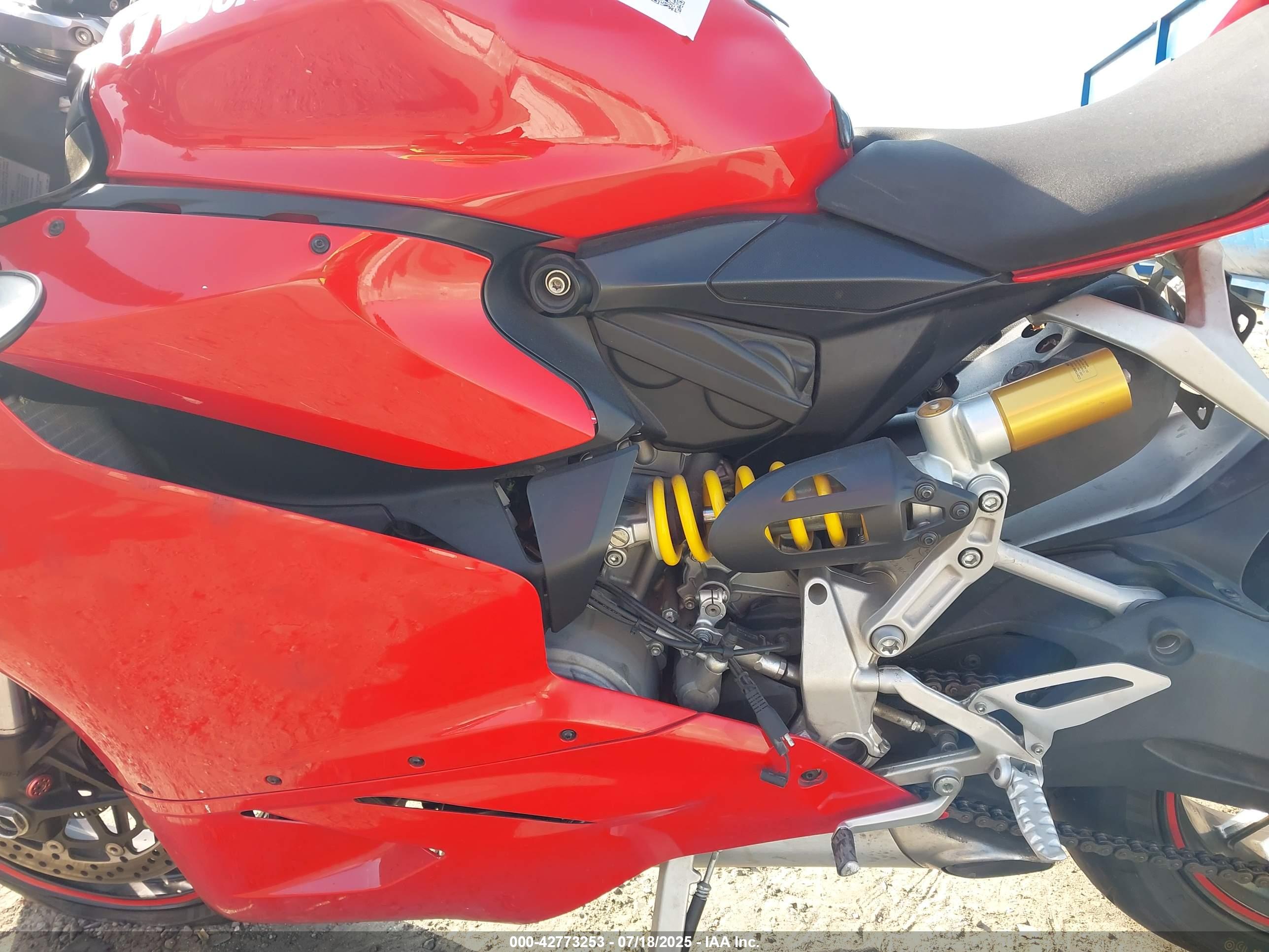 DUCATI SUPERBIKE image 9
