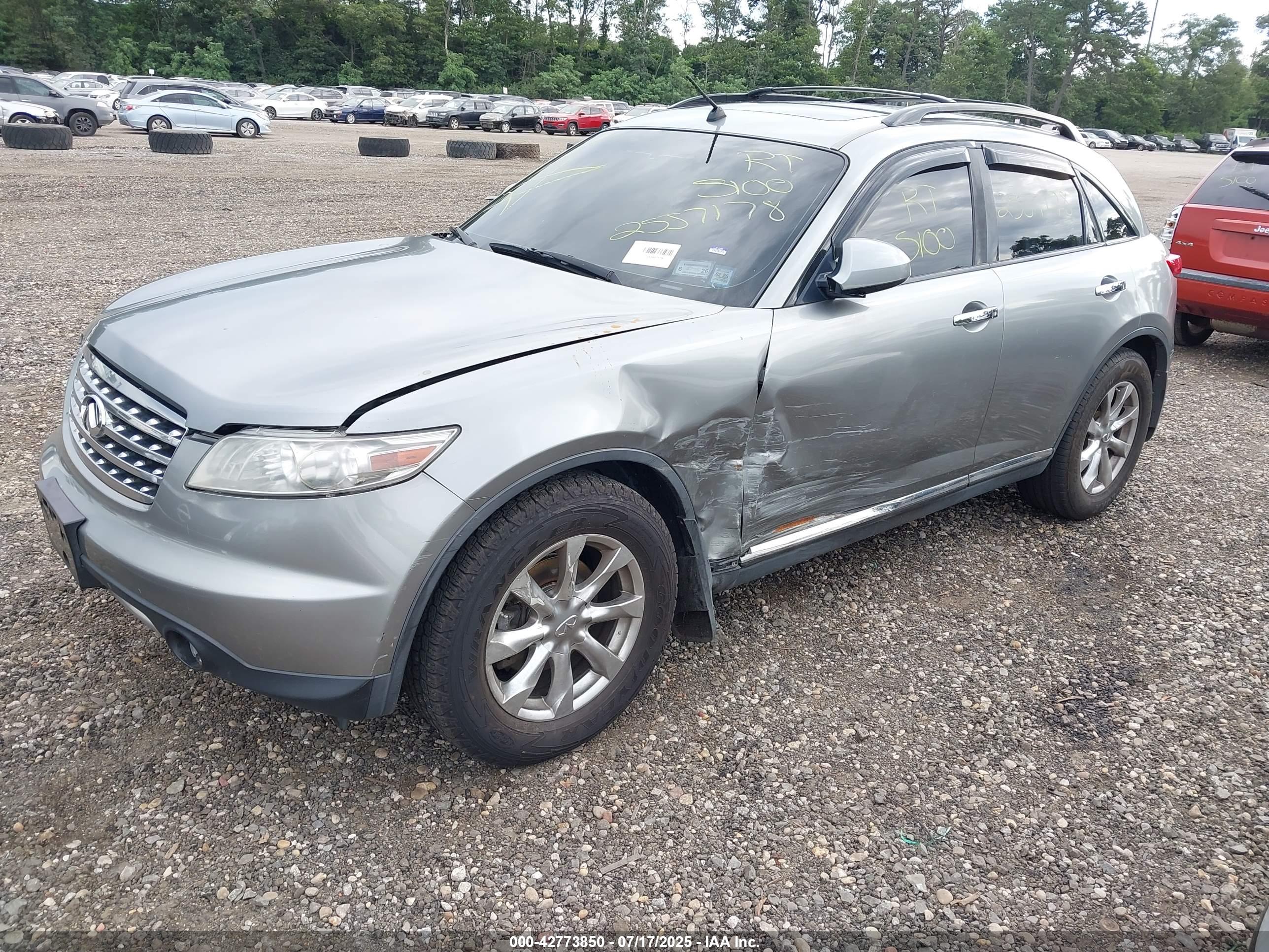 INFINITI FX35 image 2