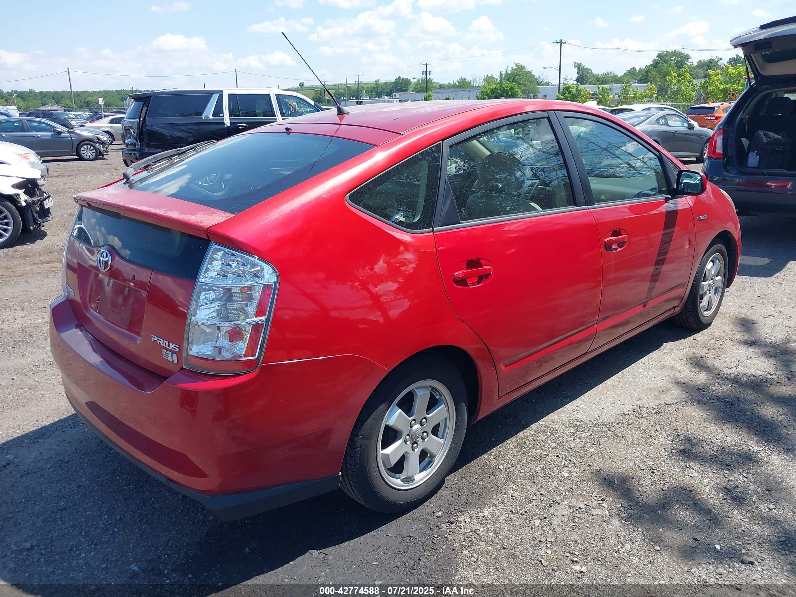 TOYOTA PRIUS image 4