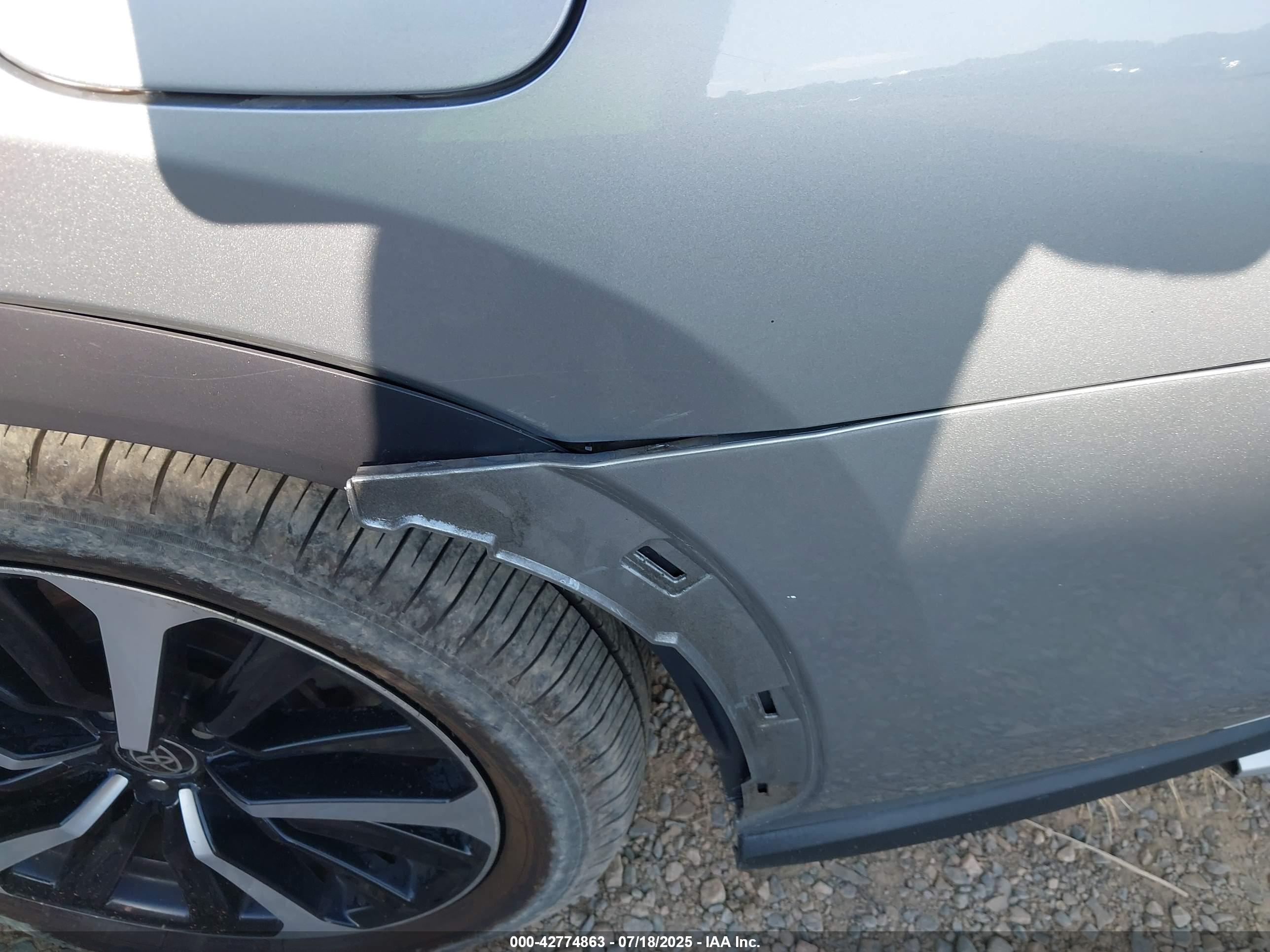 TOYOTA HIGHLANDER image 6