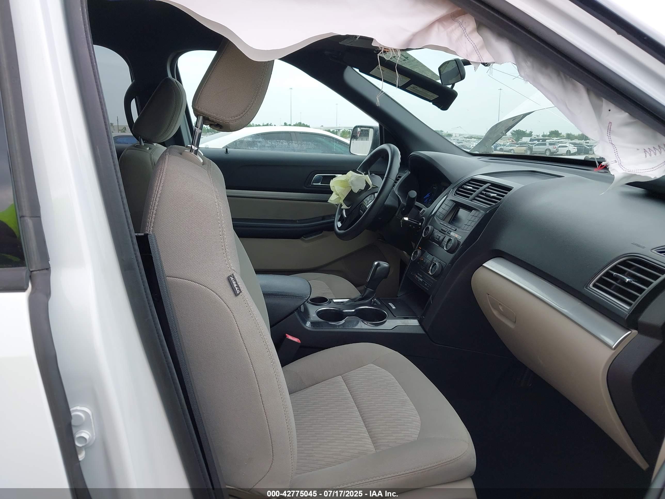 FORD EXPLORER image 5