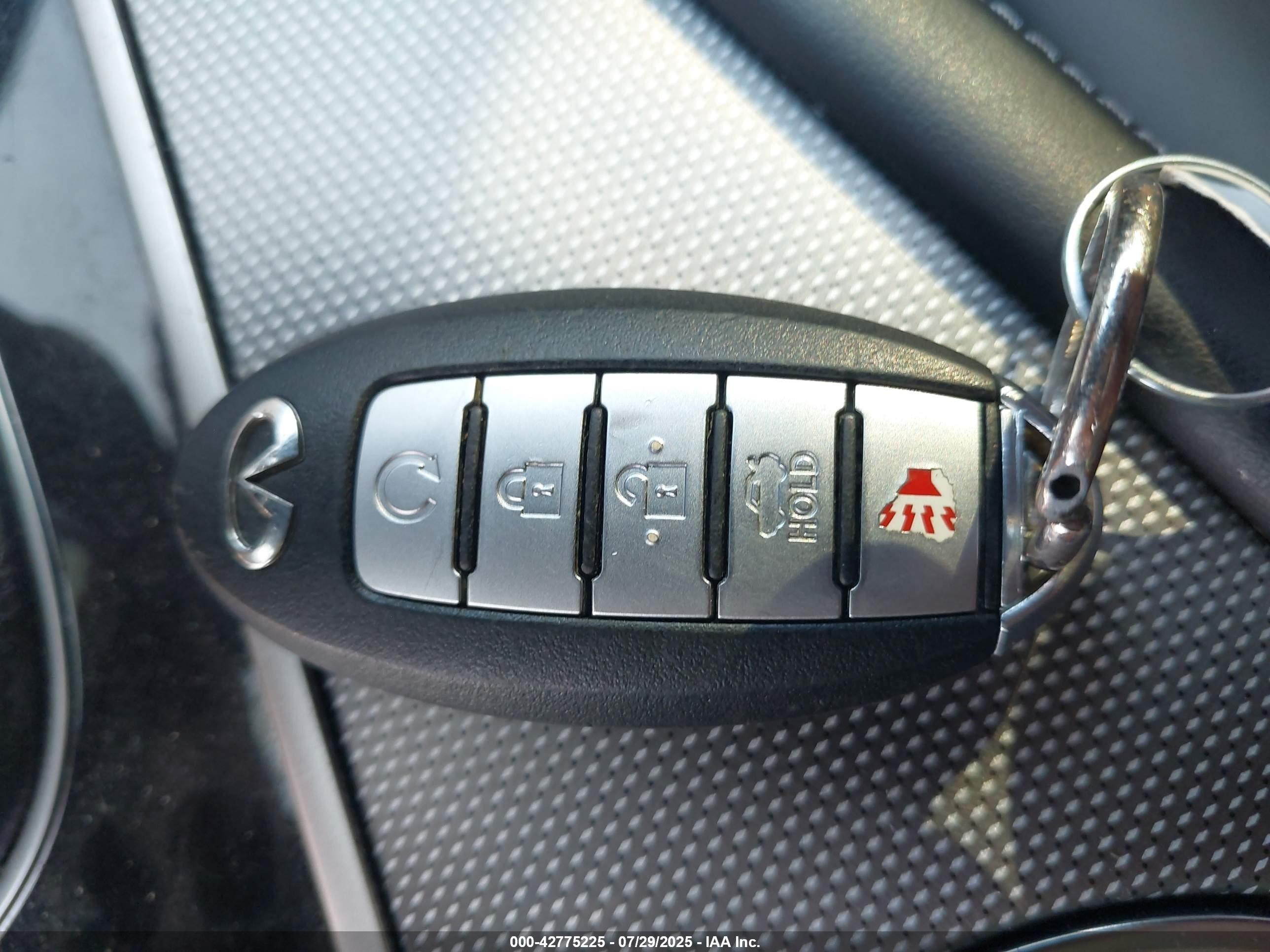 INFINITI Q50 image 11