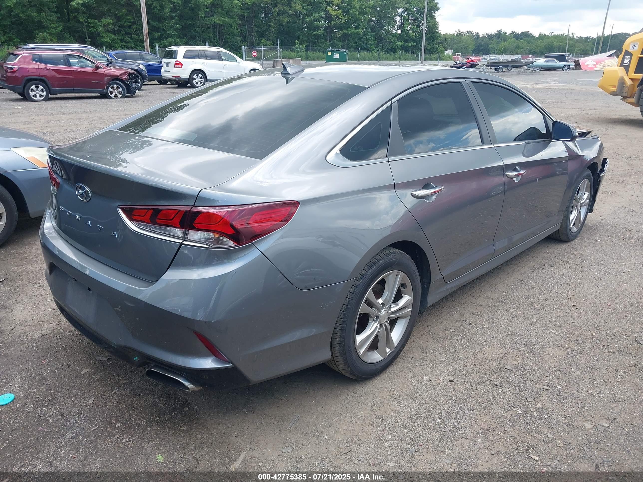 HYUNDAI SONATA image 4
