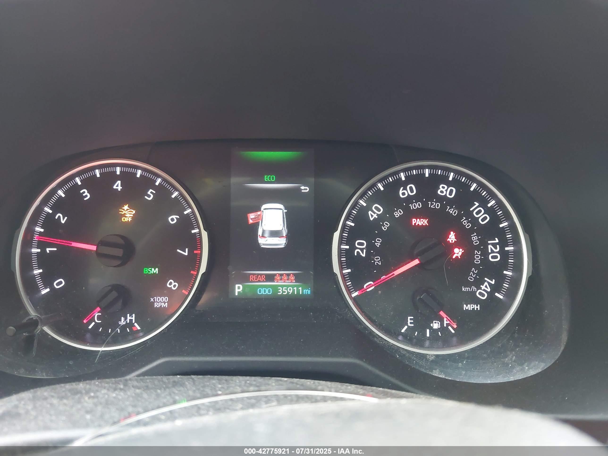 TOYOTA RAV4 image 7