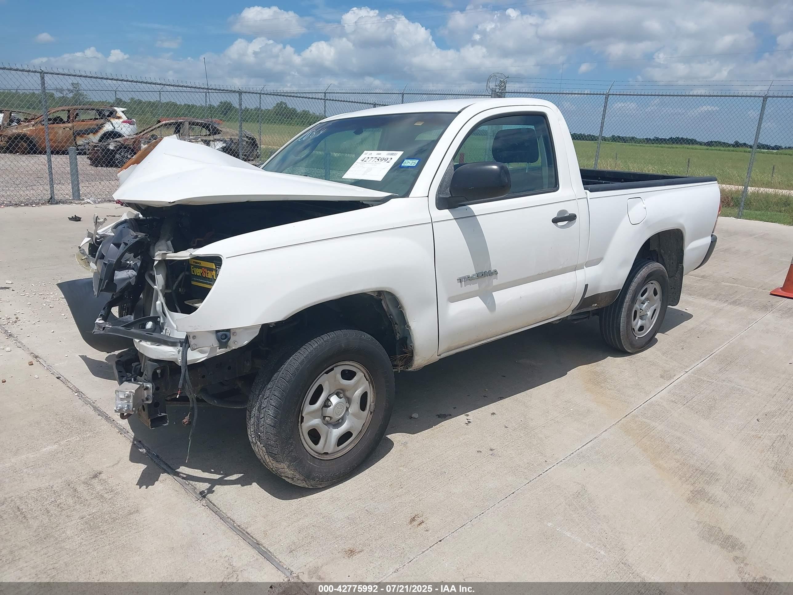 TOYOTA TACOMA image 2