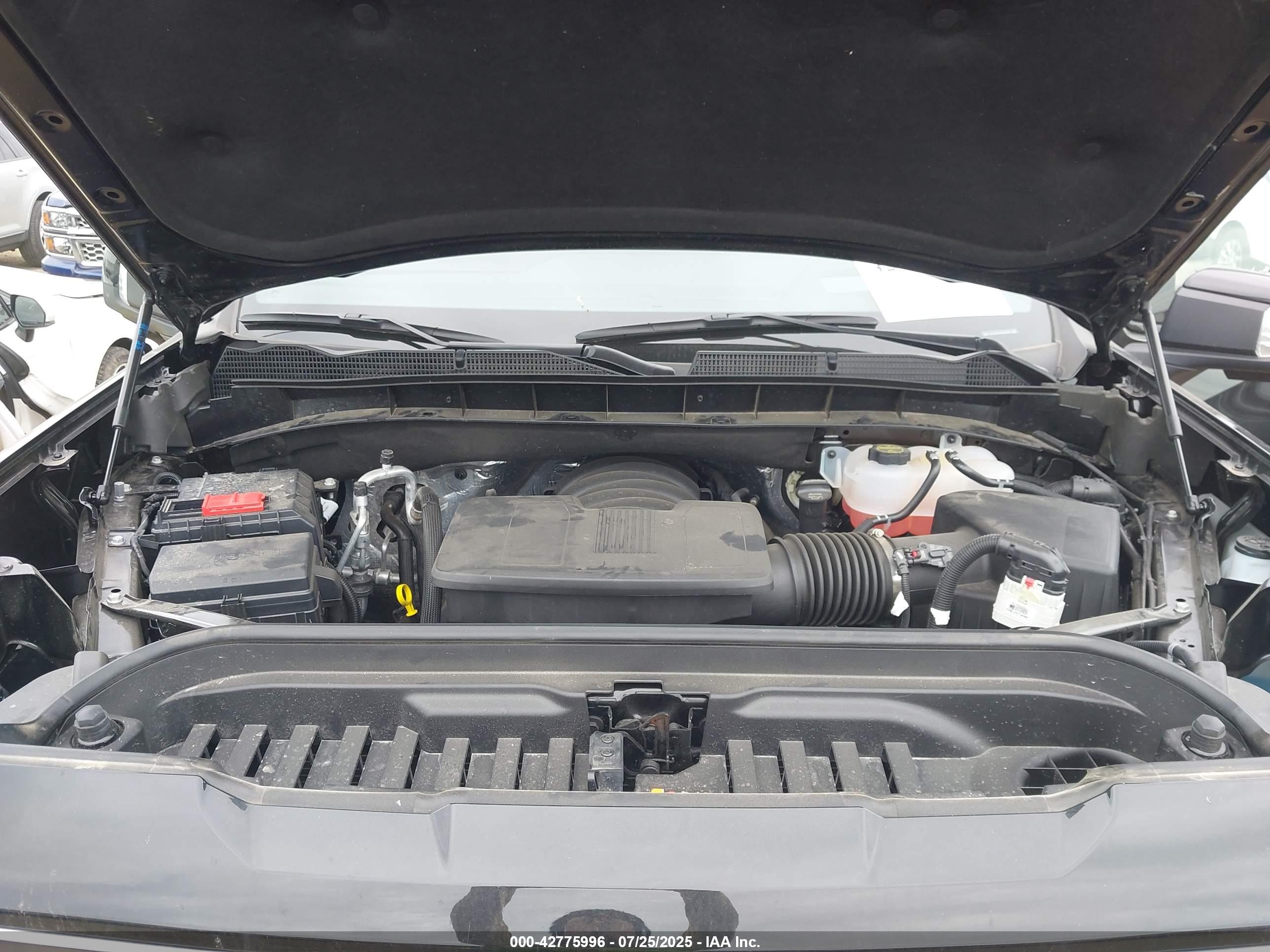 GMC SIERRA image 10