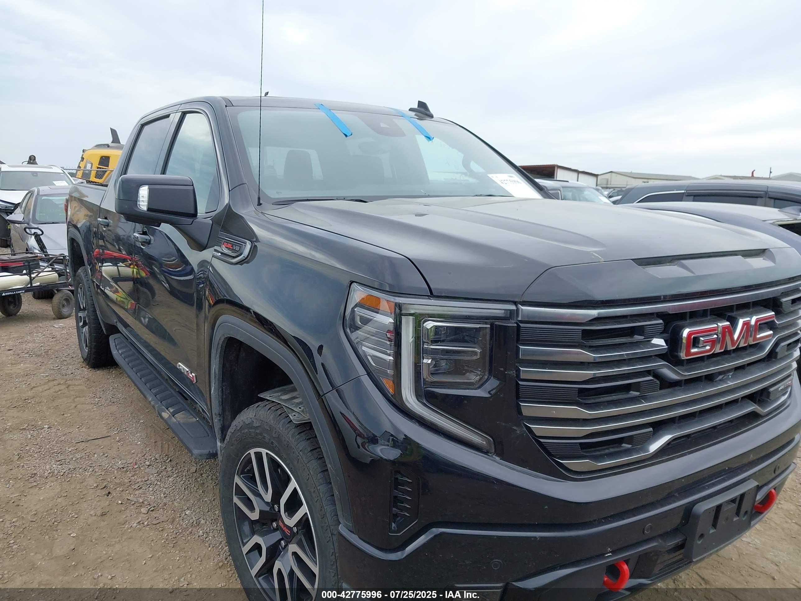 GMC SIERRA image 6