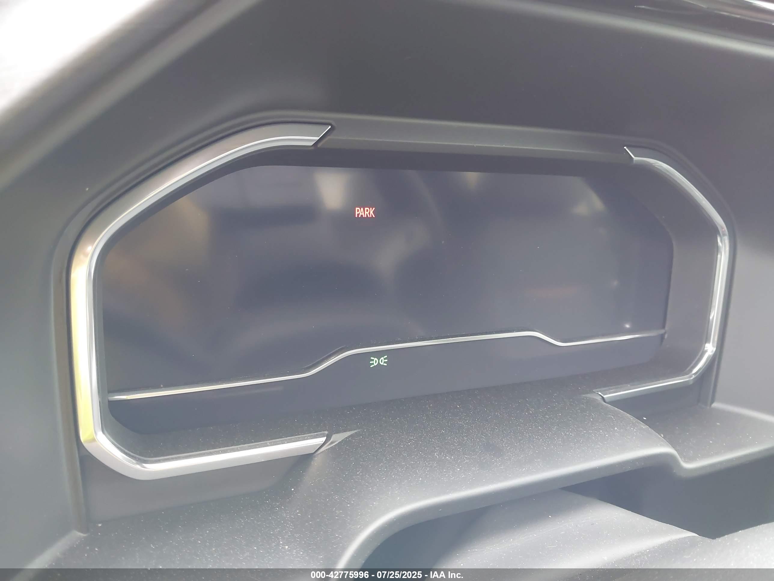 GMC SIERRA image 7