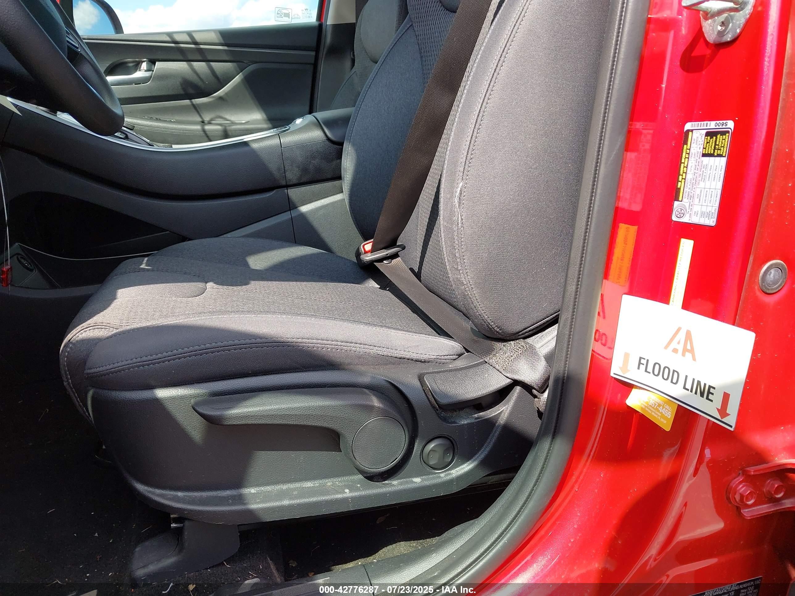 HYUNDAI SANTA image 6
