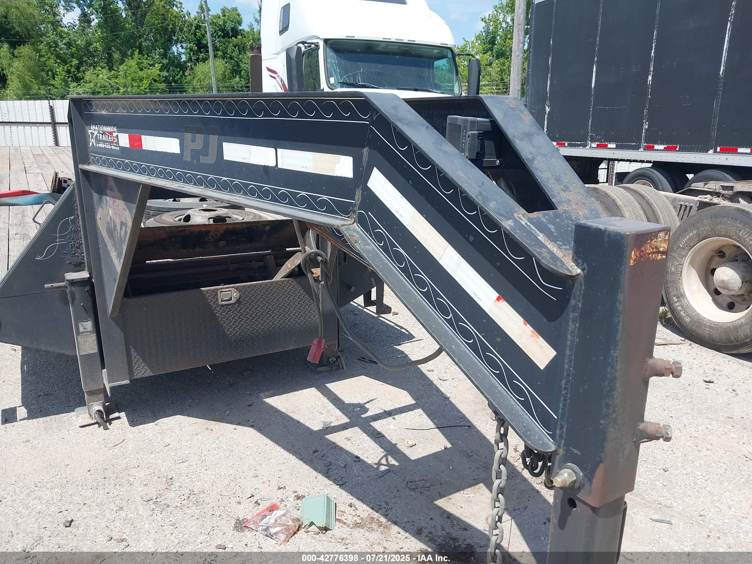 PJ TRAILERS image 10