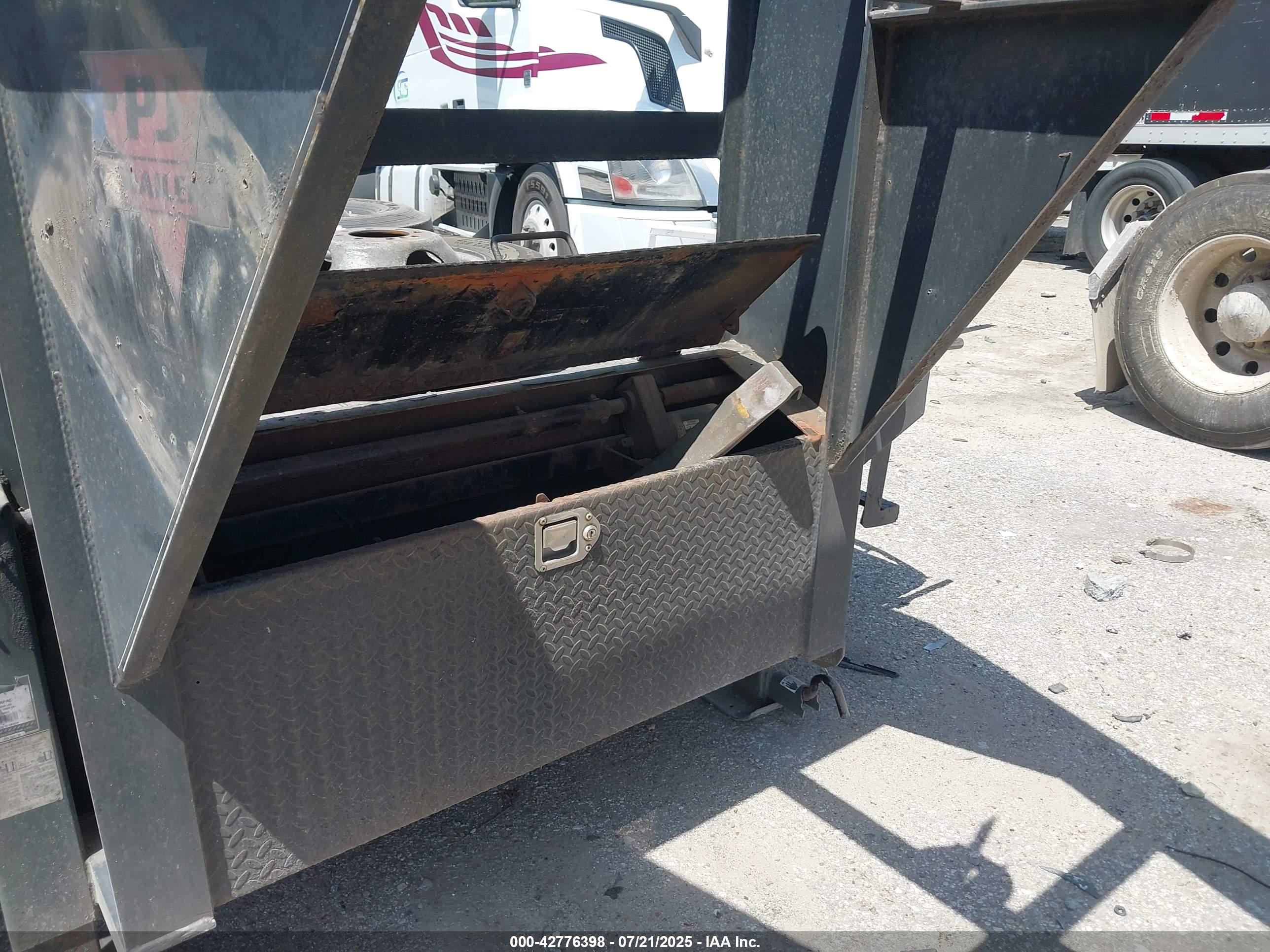 PJ TRAILERS image 7