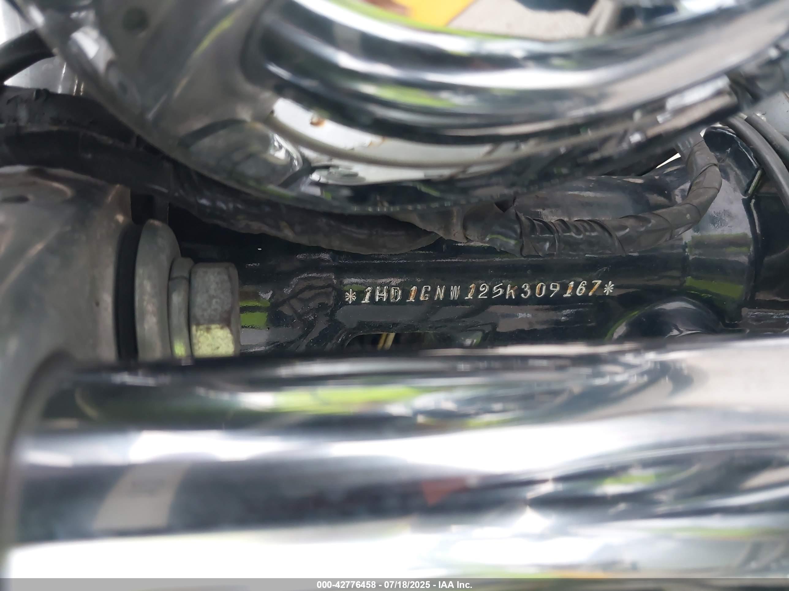 HARLEY-DAVIDSON FXDLI image 10