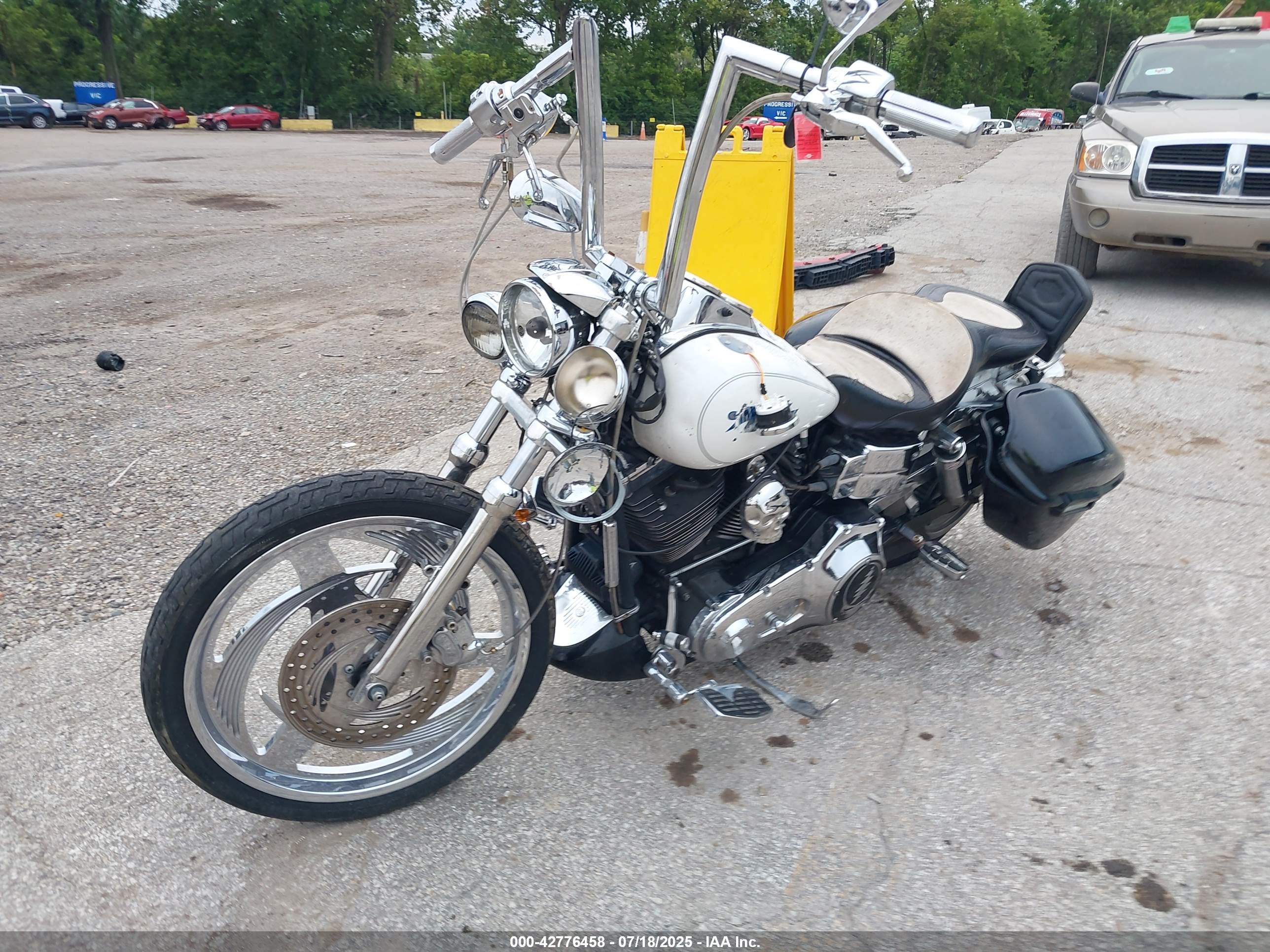 HARLEY-DAVIDSON FXDLI image 2