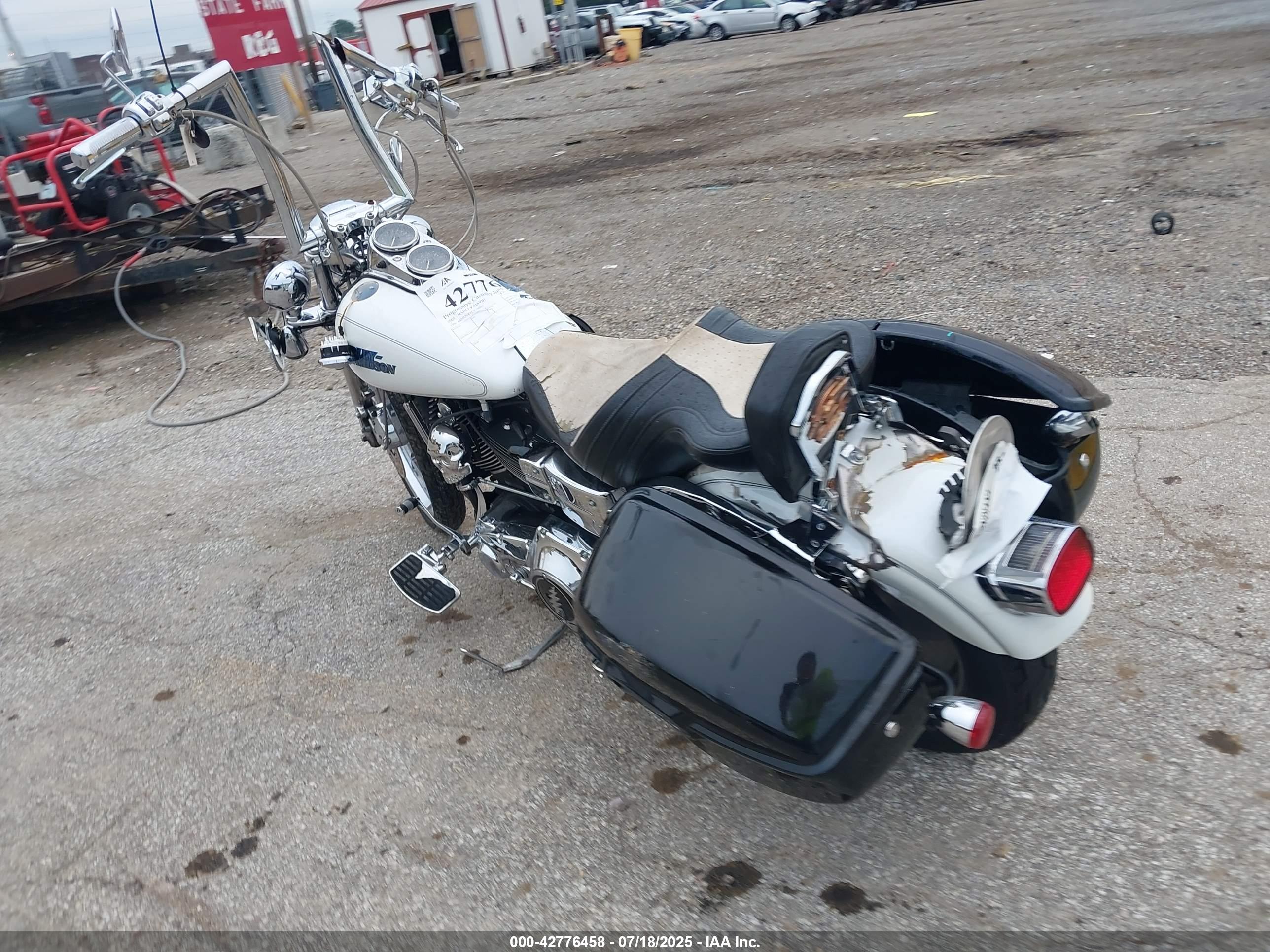 HARLEY-DAVIDSON FXDLI image 3