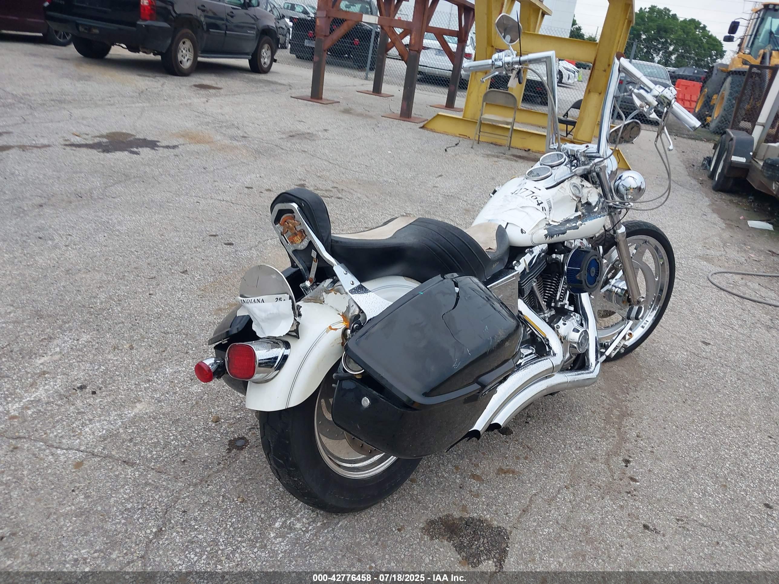 HARLEY-DAVIDSON FXDLI image 4