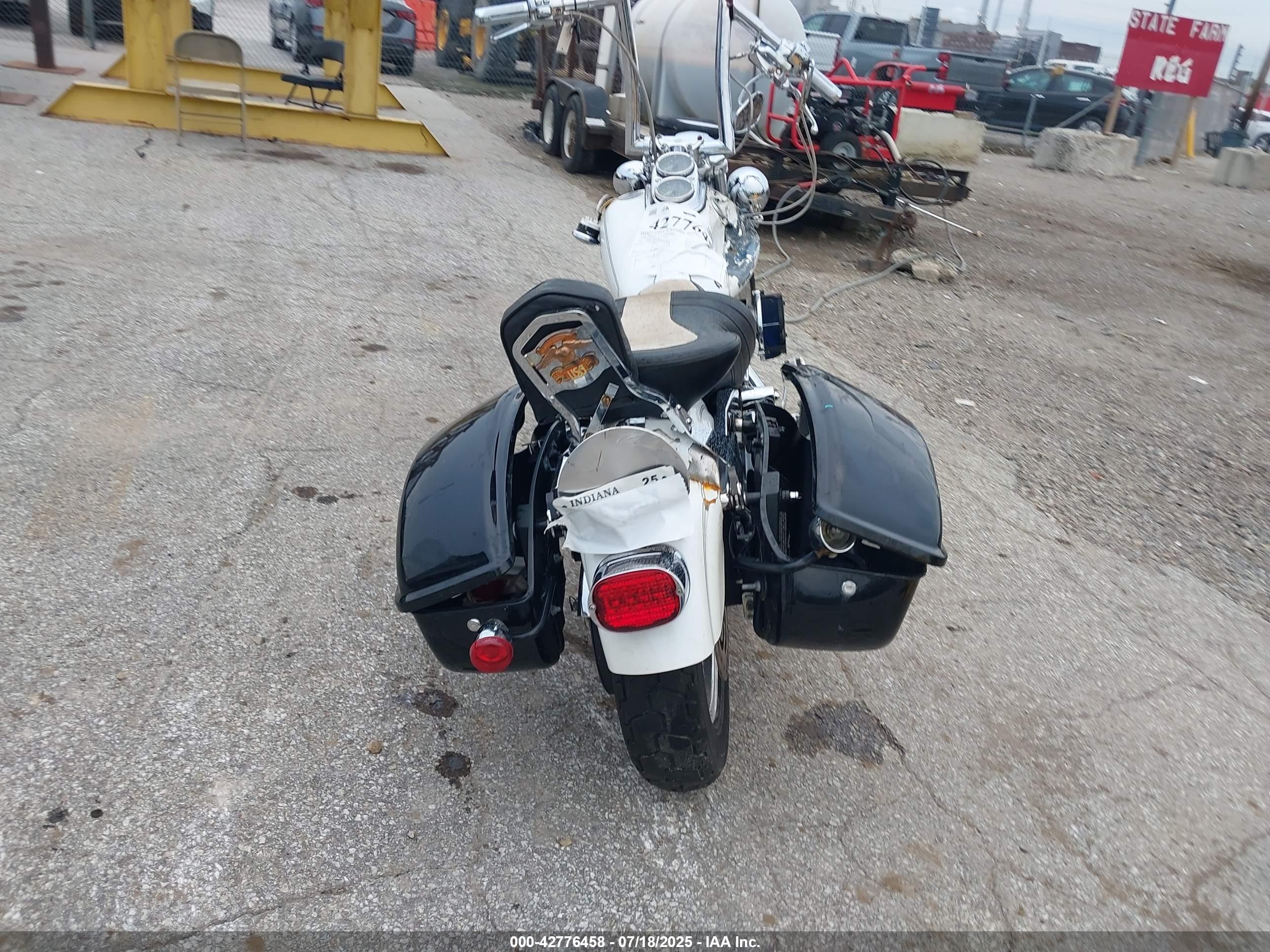 HARLEY-DAVIDSON FXDLI image 6