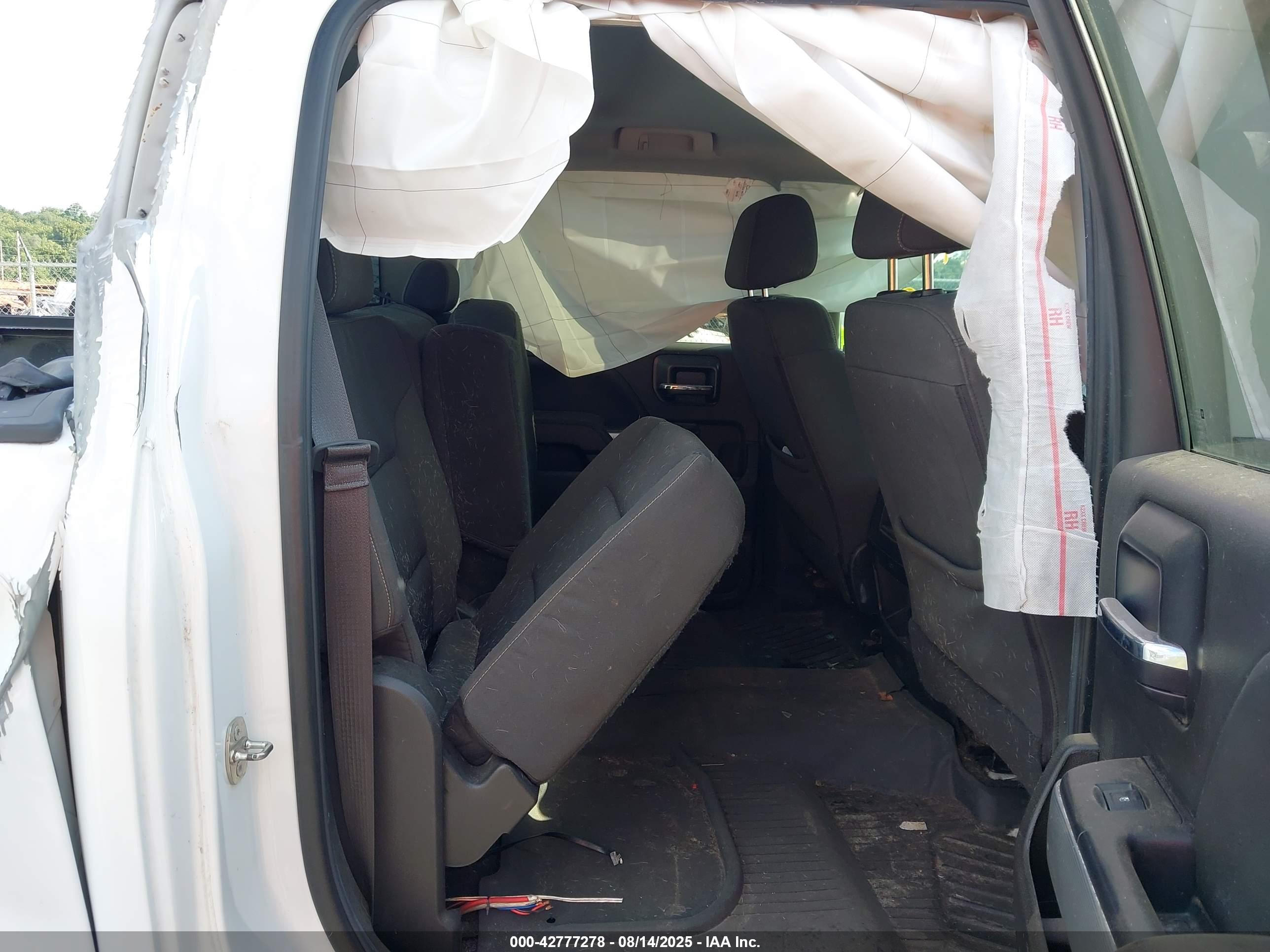 CHEVROLET SILVERADO image 8