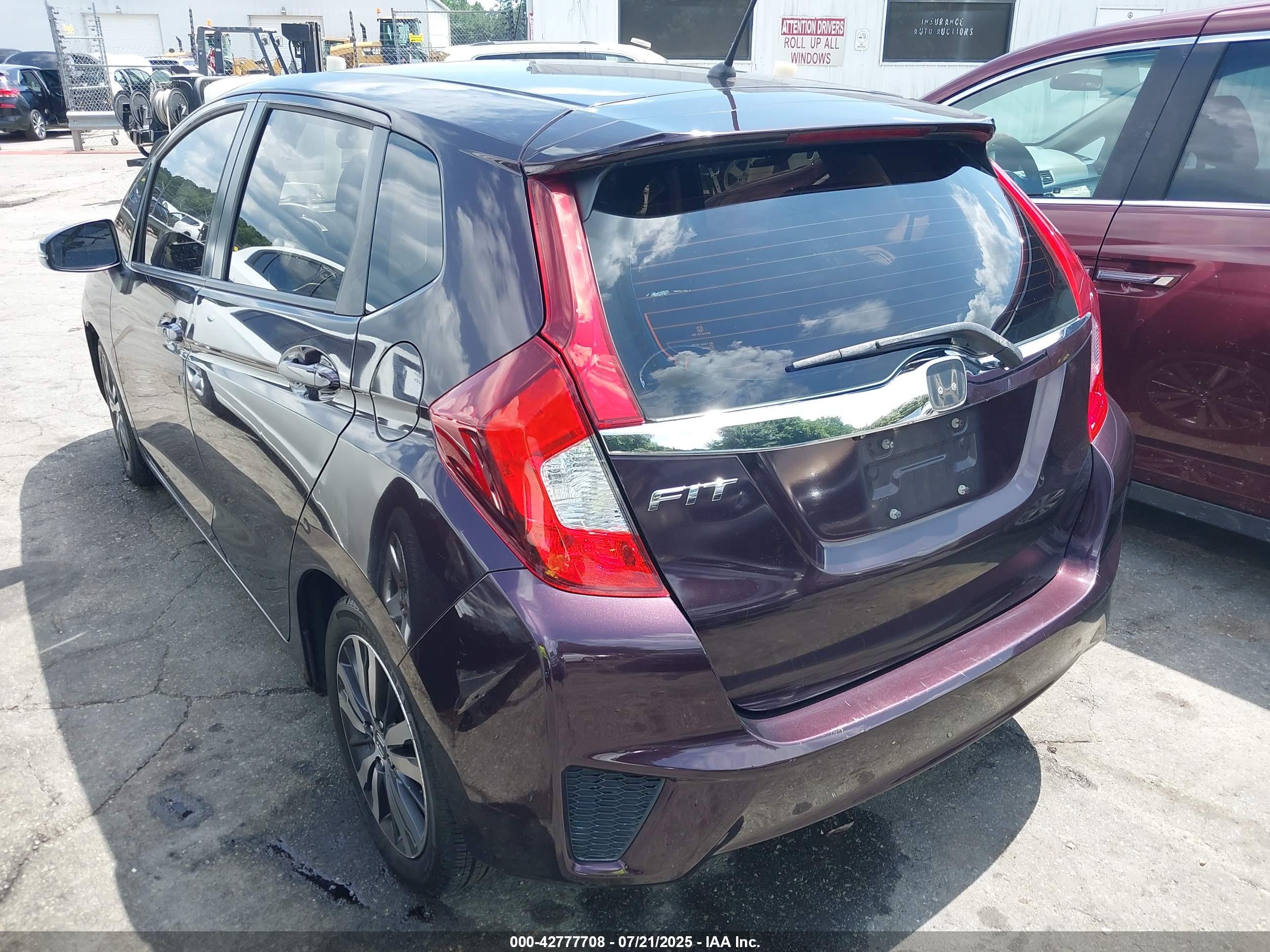 HONDA FIT image 3