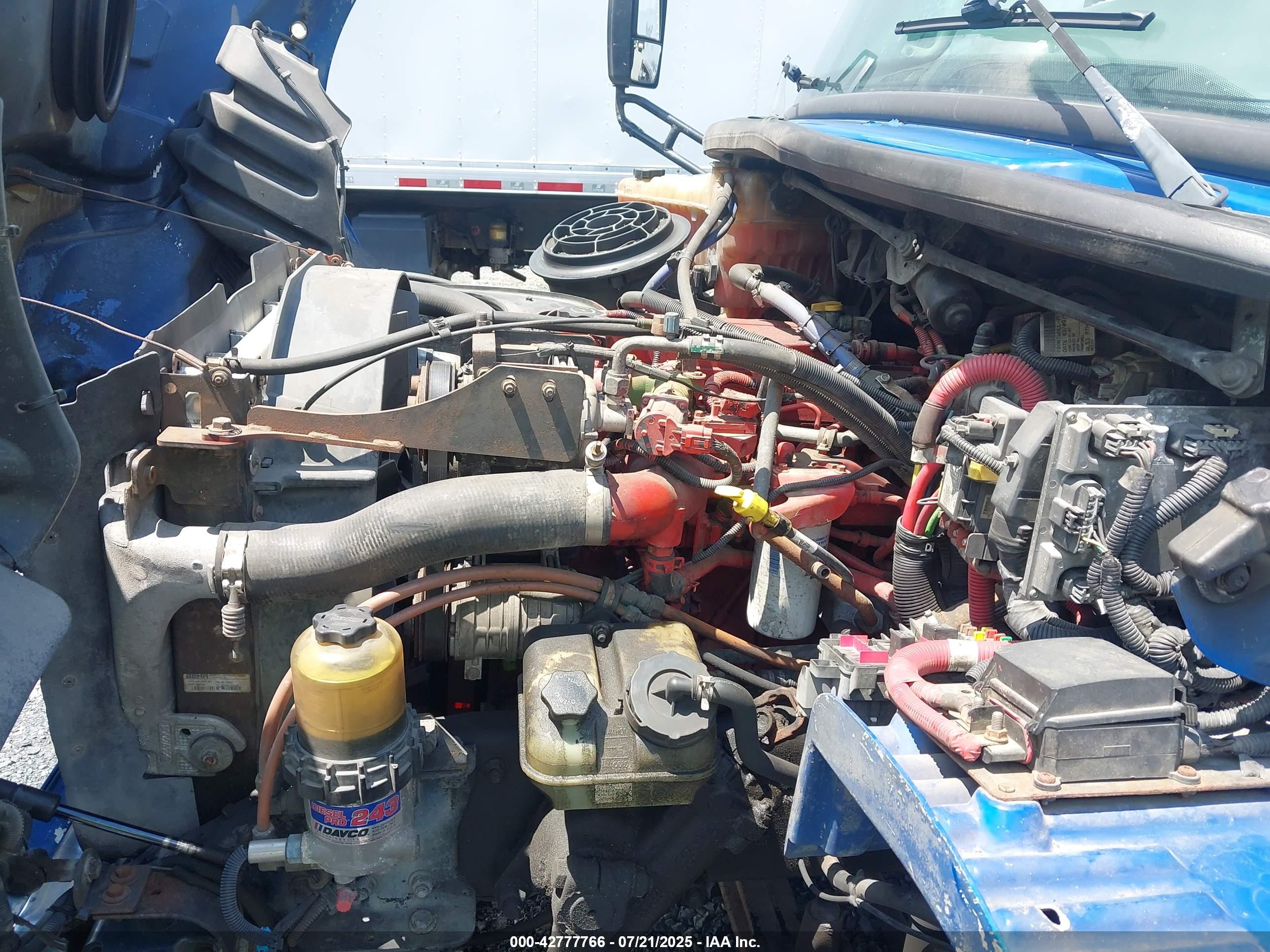 FREIGHTLINER BUS image 10