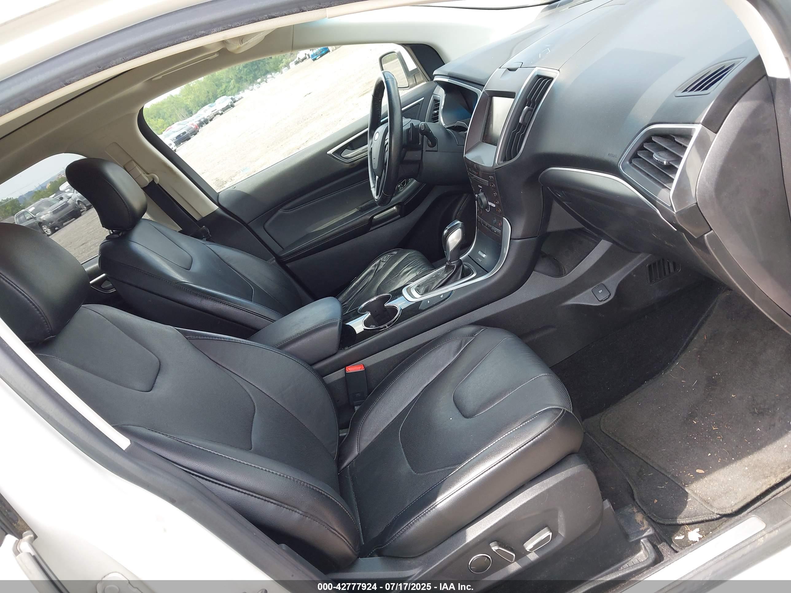 FORD EDGE image 5