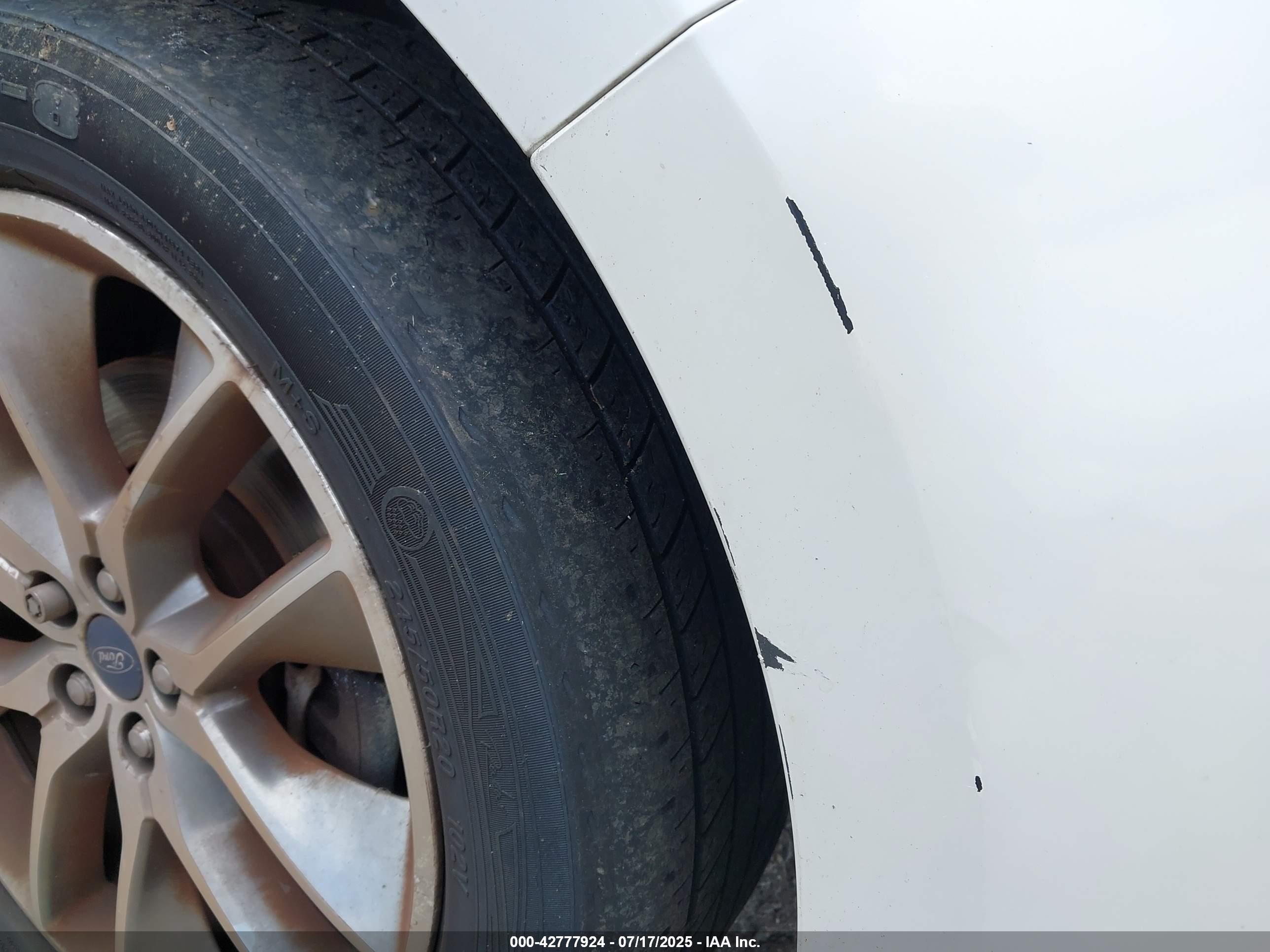 FORD EDGE image 6