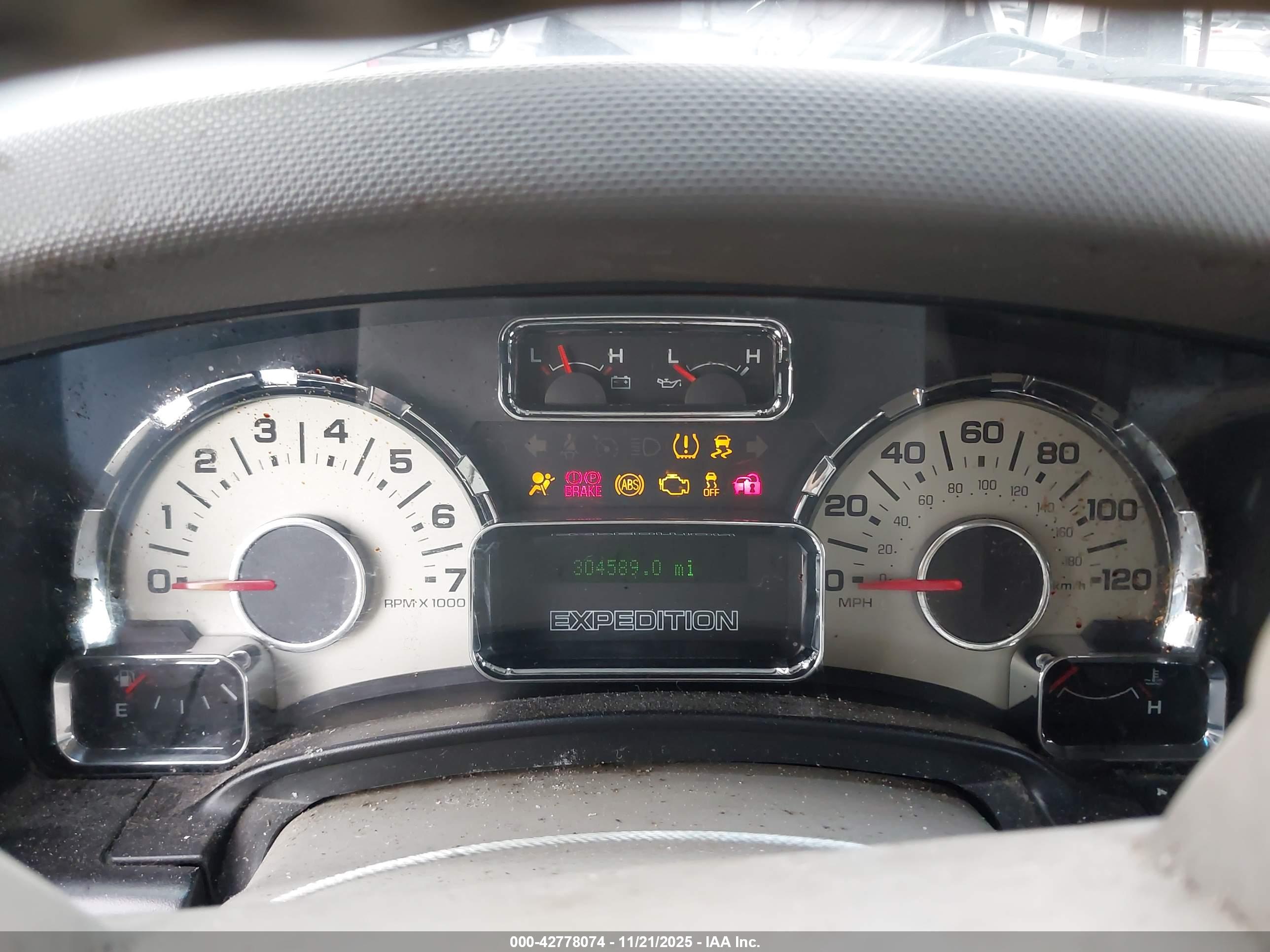FORD EXPEDITION image 7
