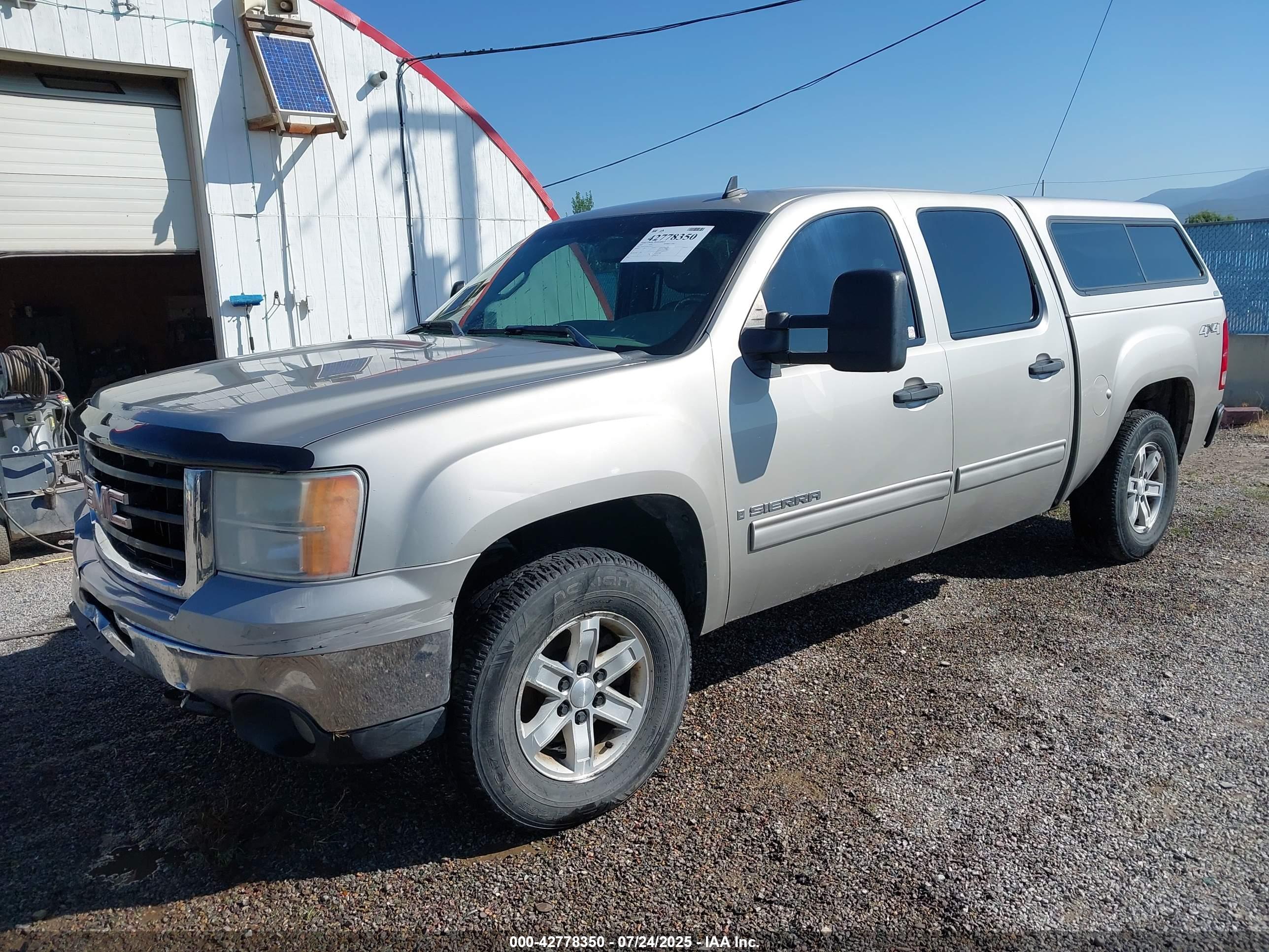 GMC SIERRA image 2