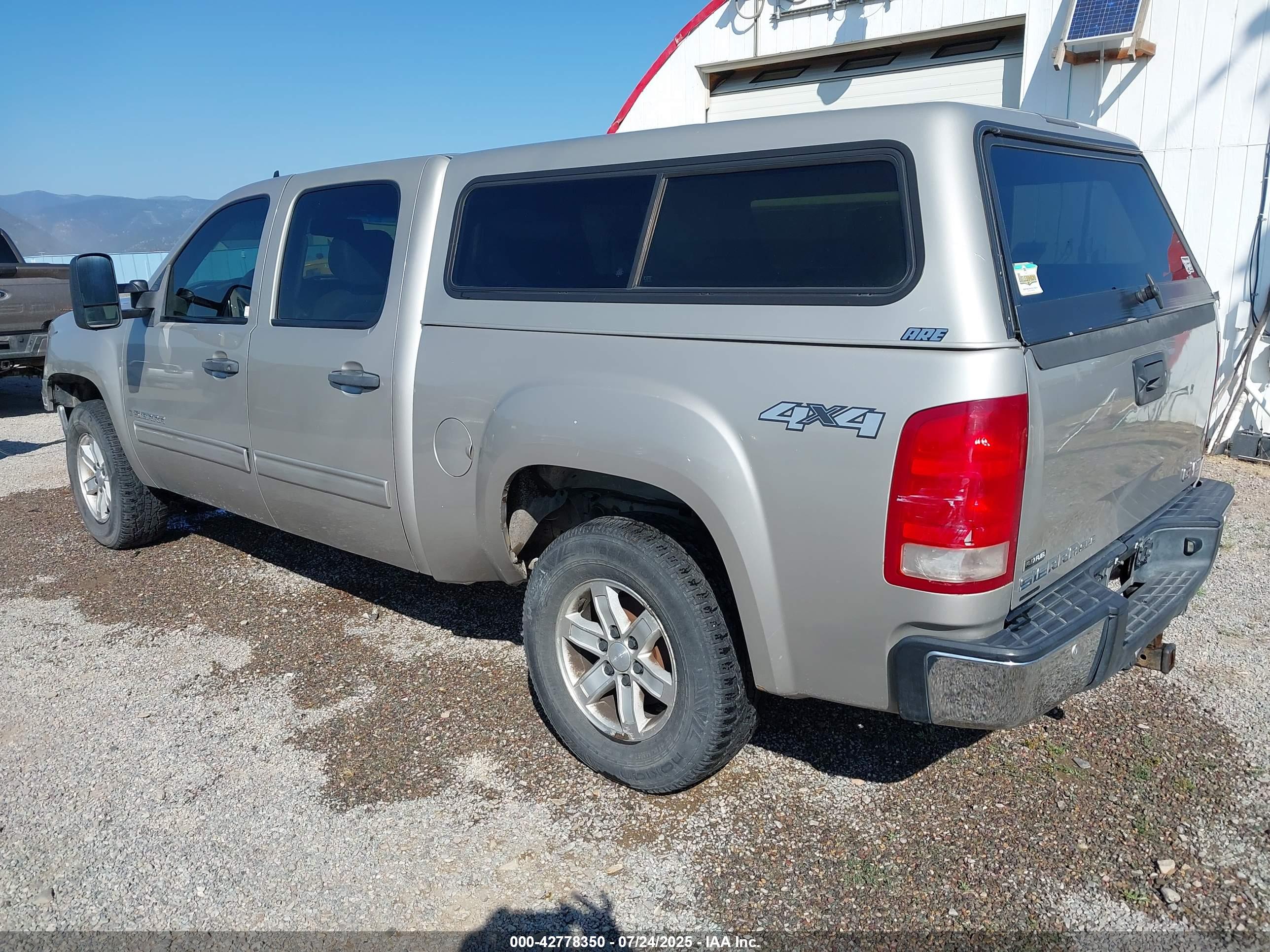 GMC SIERRA image 3