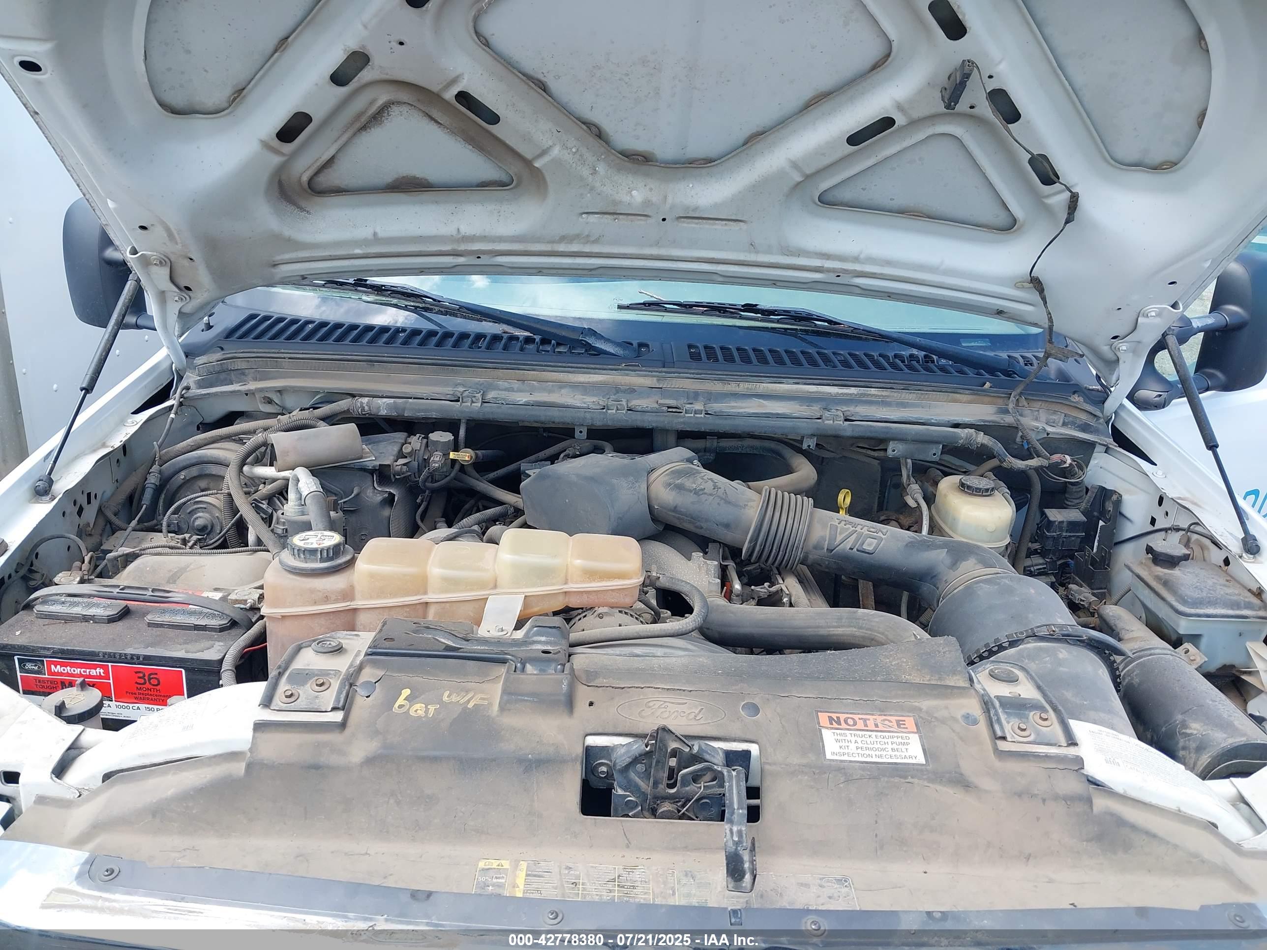FORD F-550 image 10