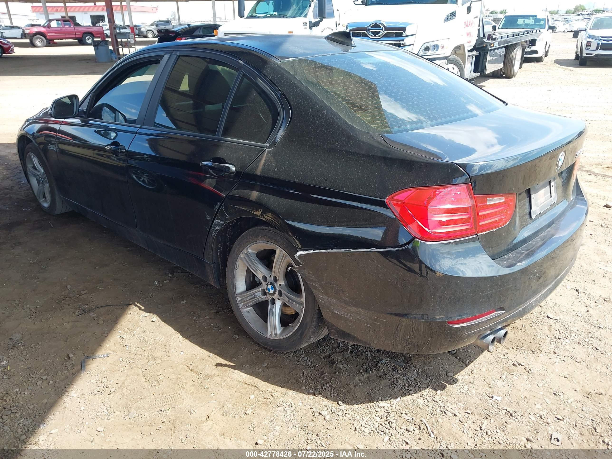 BMW 328I image 3