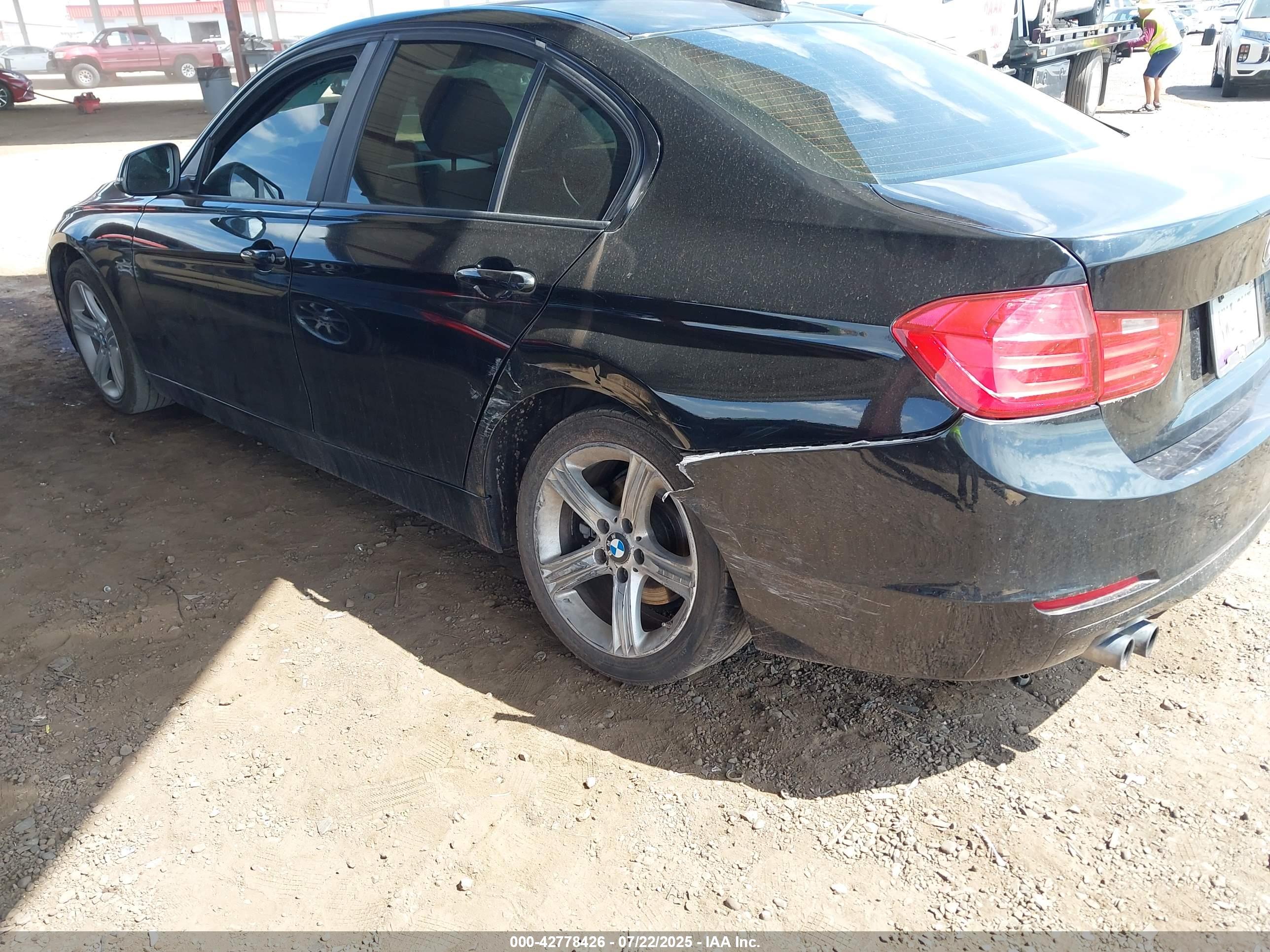 BMW 328I image 6