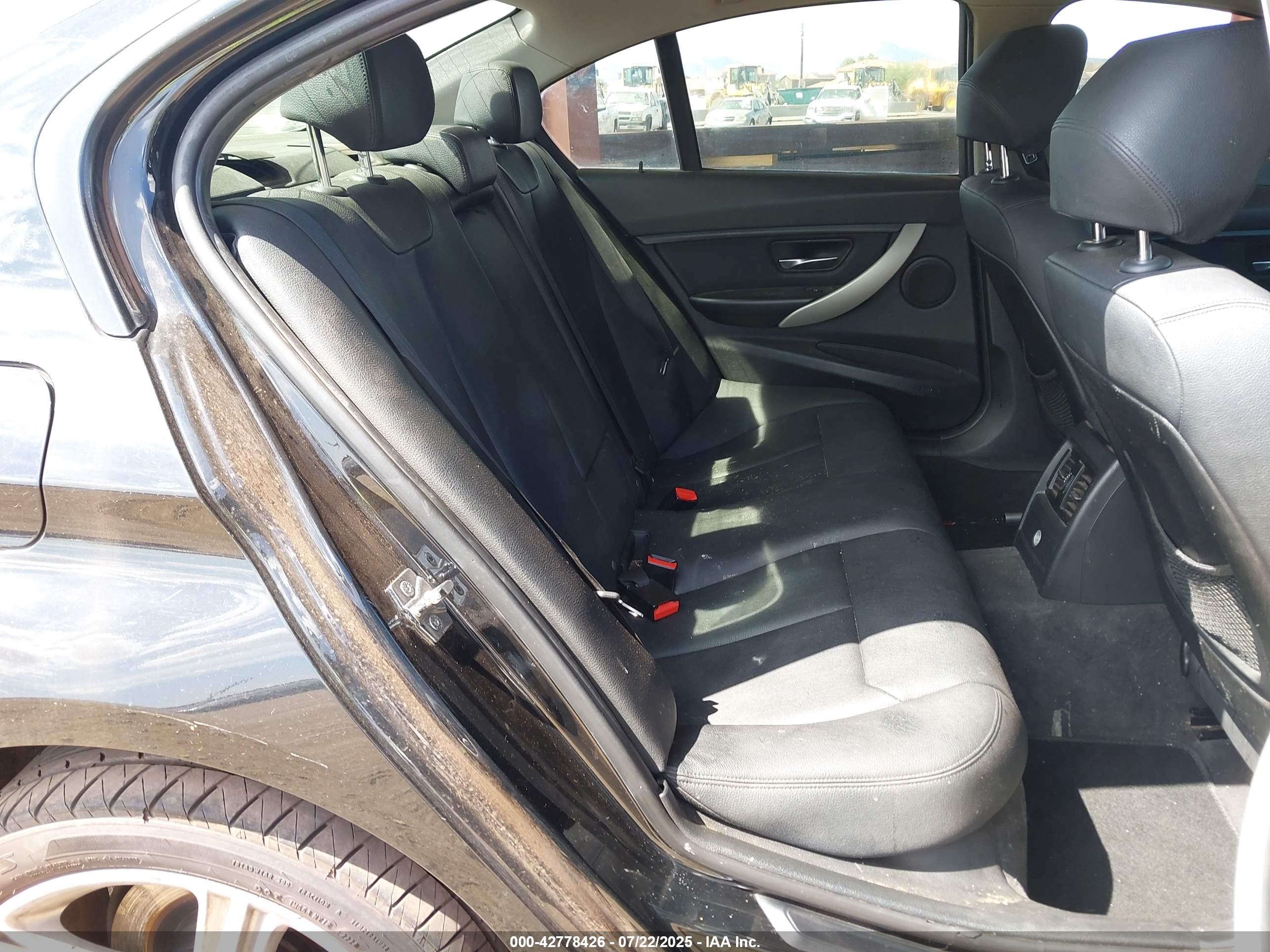 BMW 328I image 8