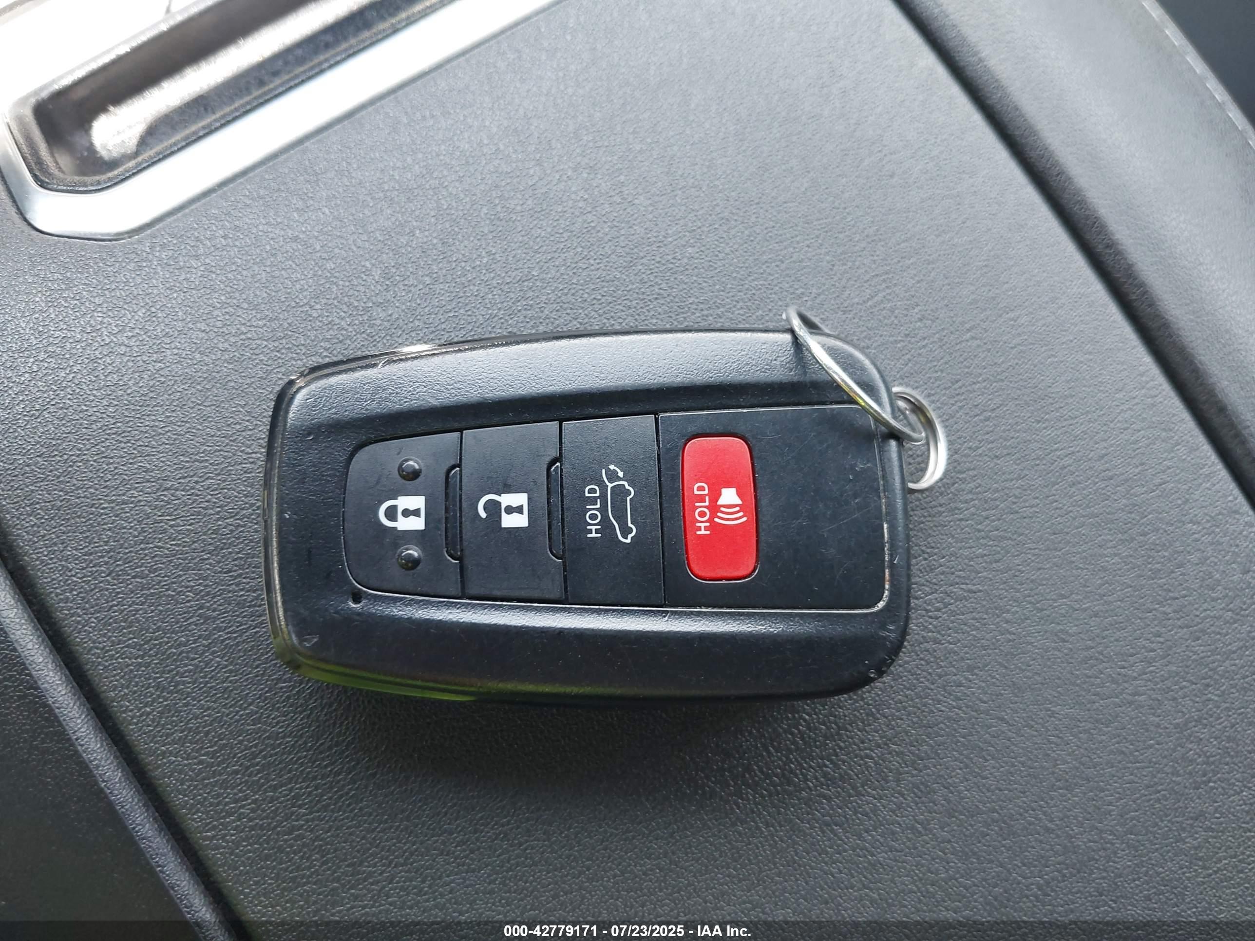 TOYOTA HIGHLANDER image 11