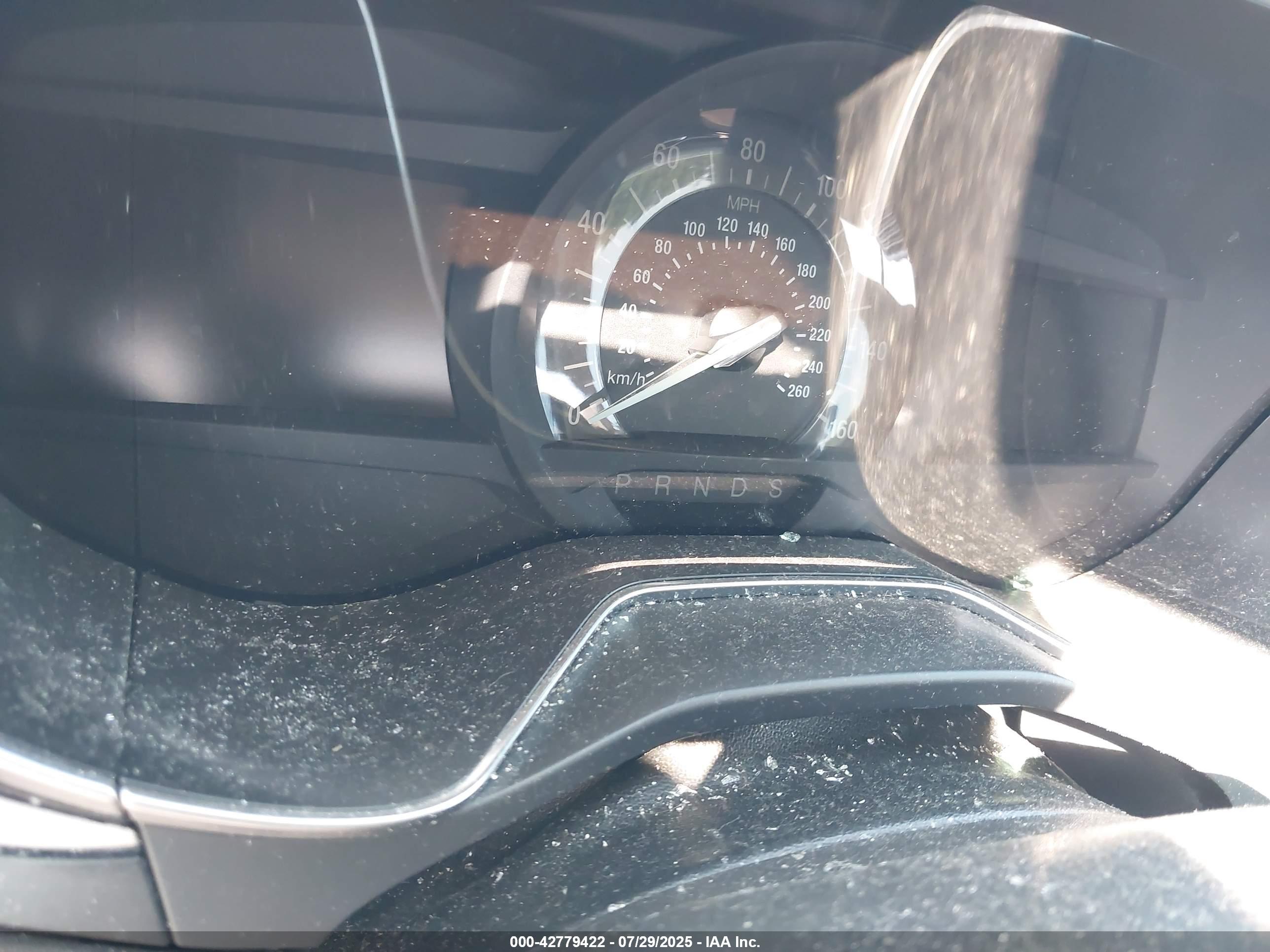 FORD FUSION image 7
