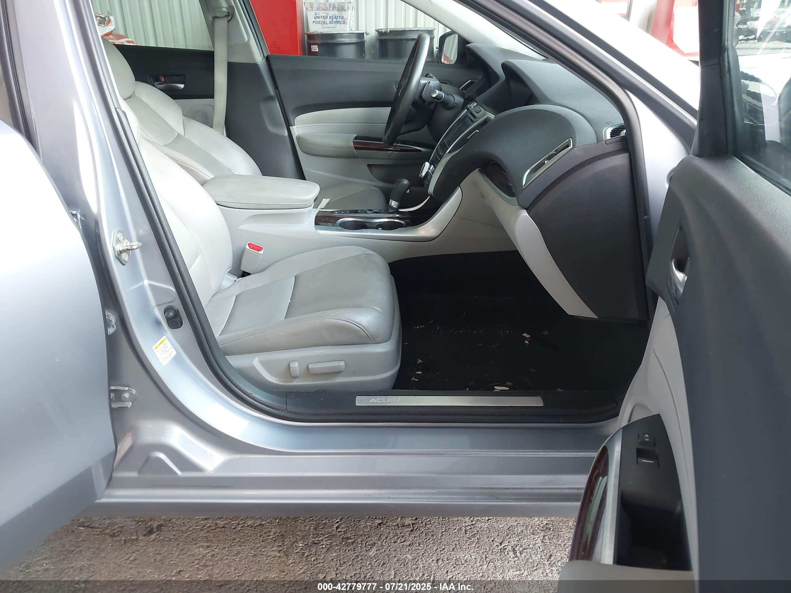 ACURA TLX image 5
