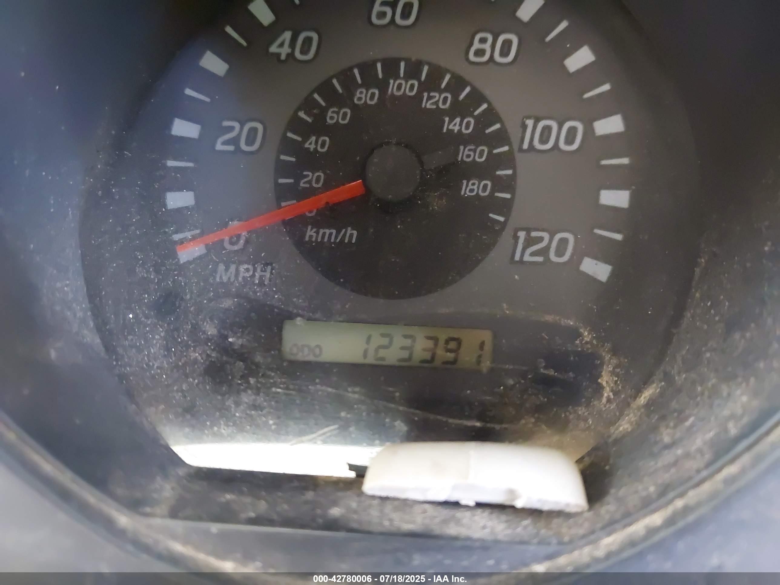 NISSAN FRONTIER image 7