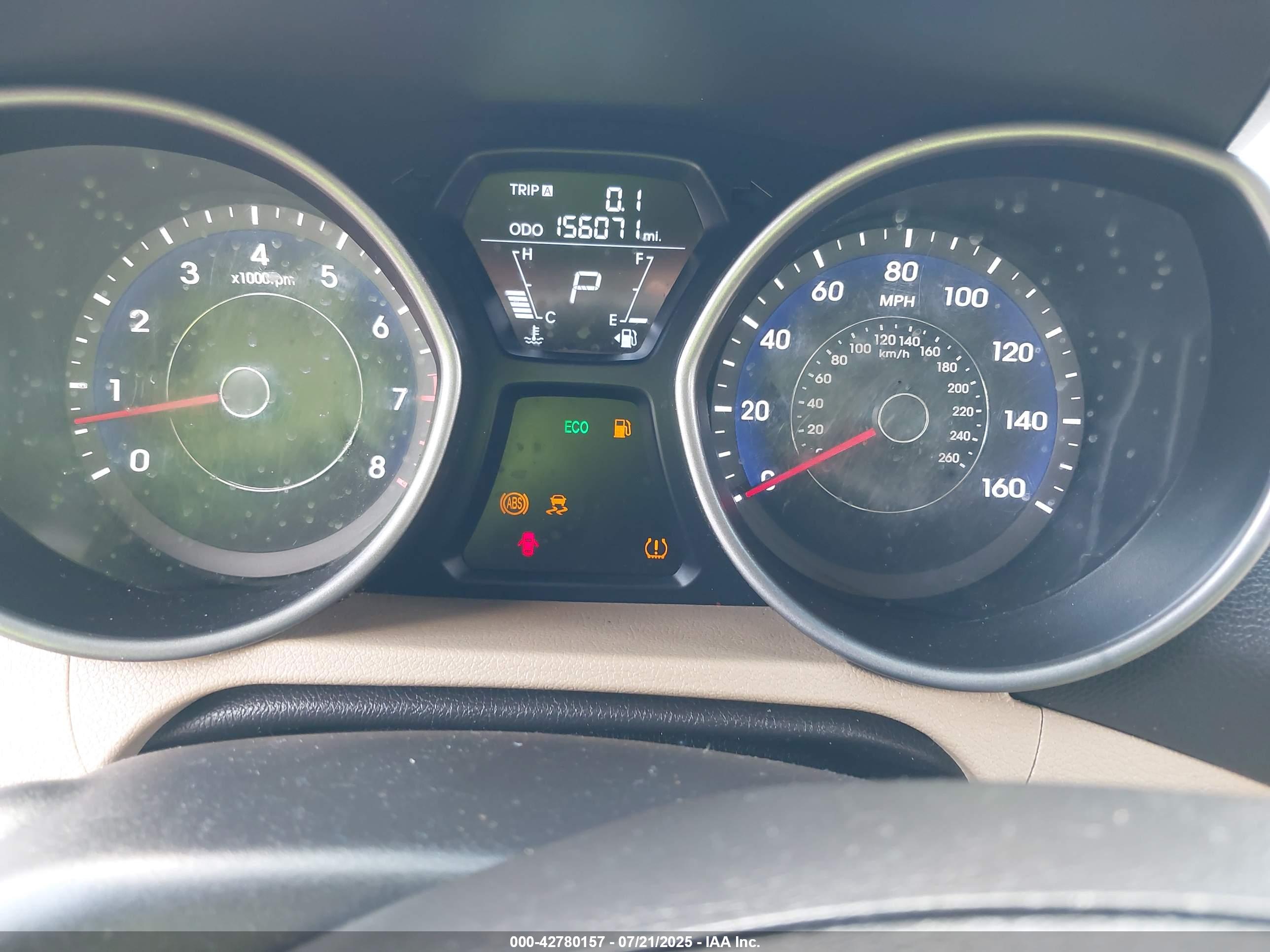 HYUNDAI ELANTRA image 7