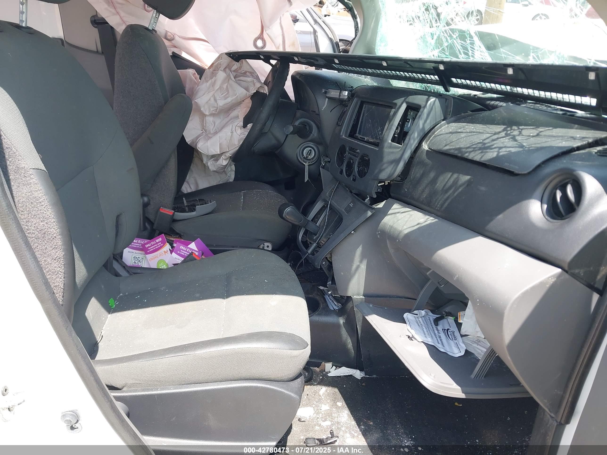 NISSAN NV200 image 5