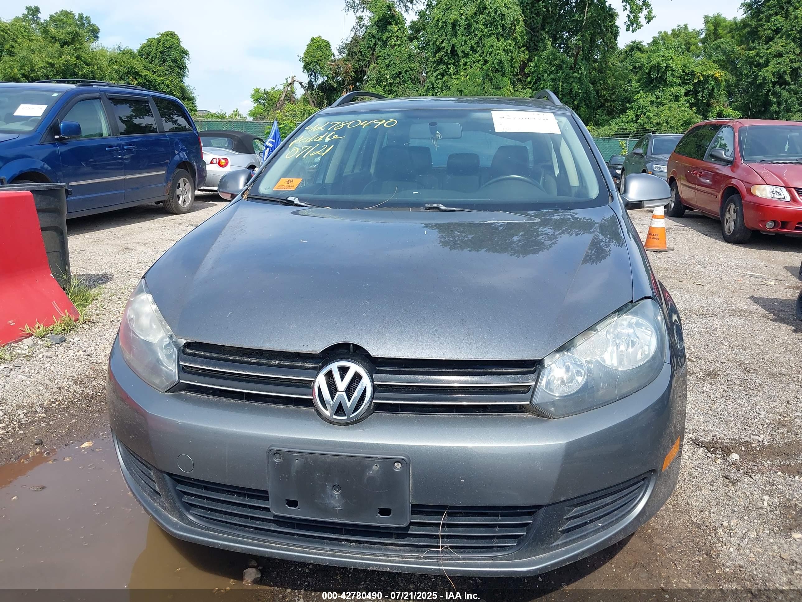 VOLKSWAGEN JETTA image 6