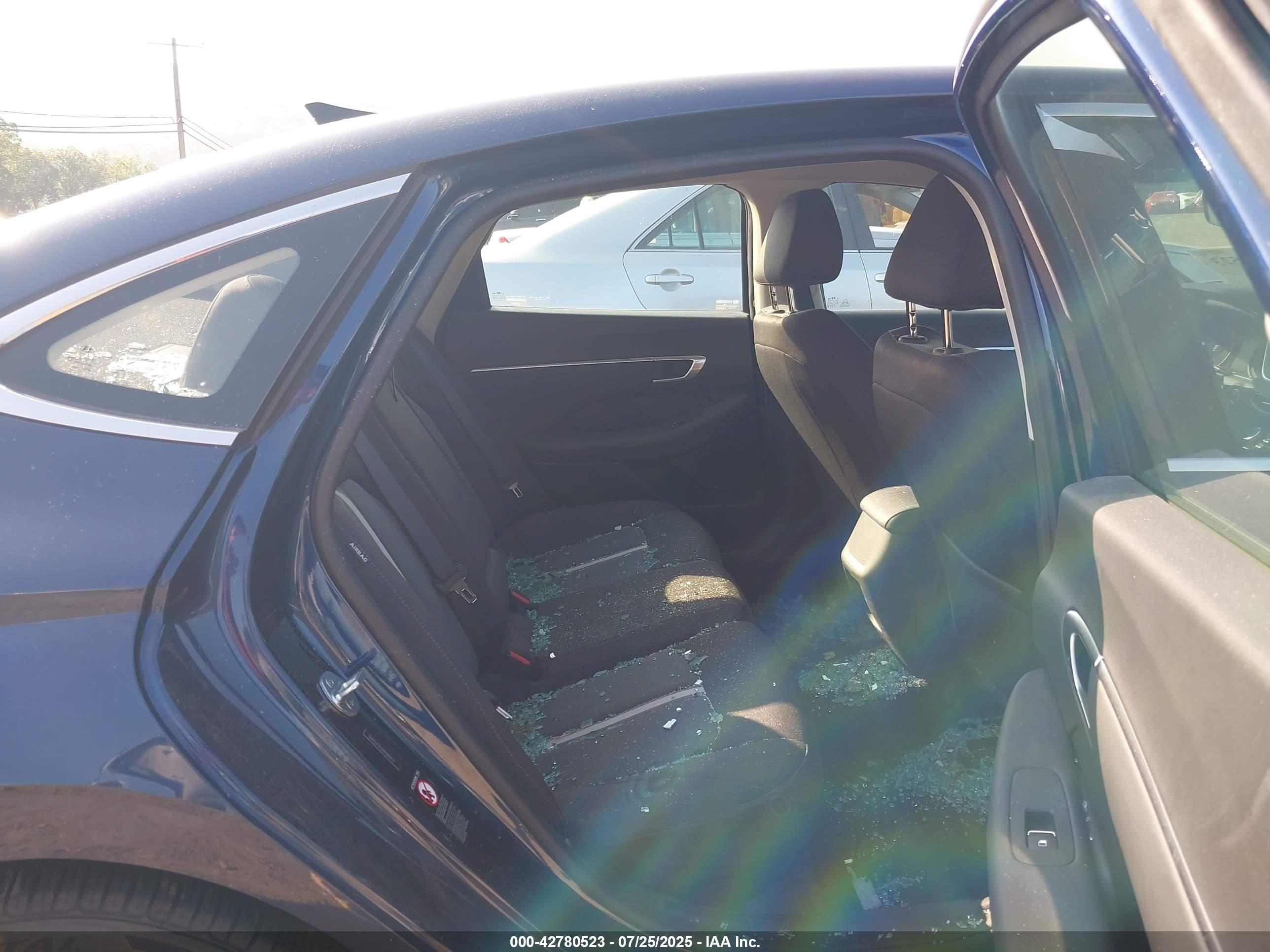 HYUNDAI SONATA image 8