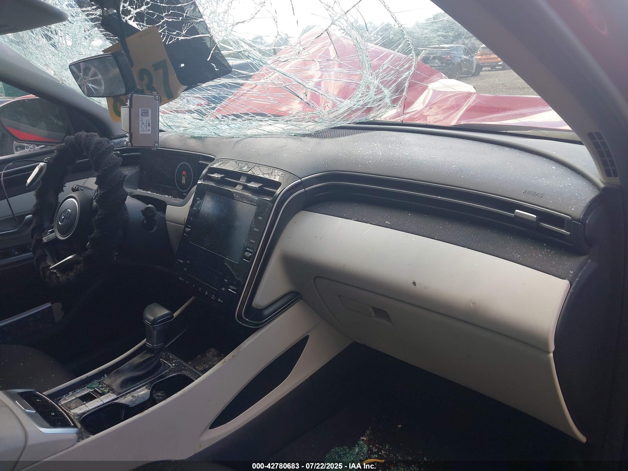 HYUNDAI TUCSON image 5