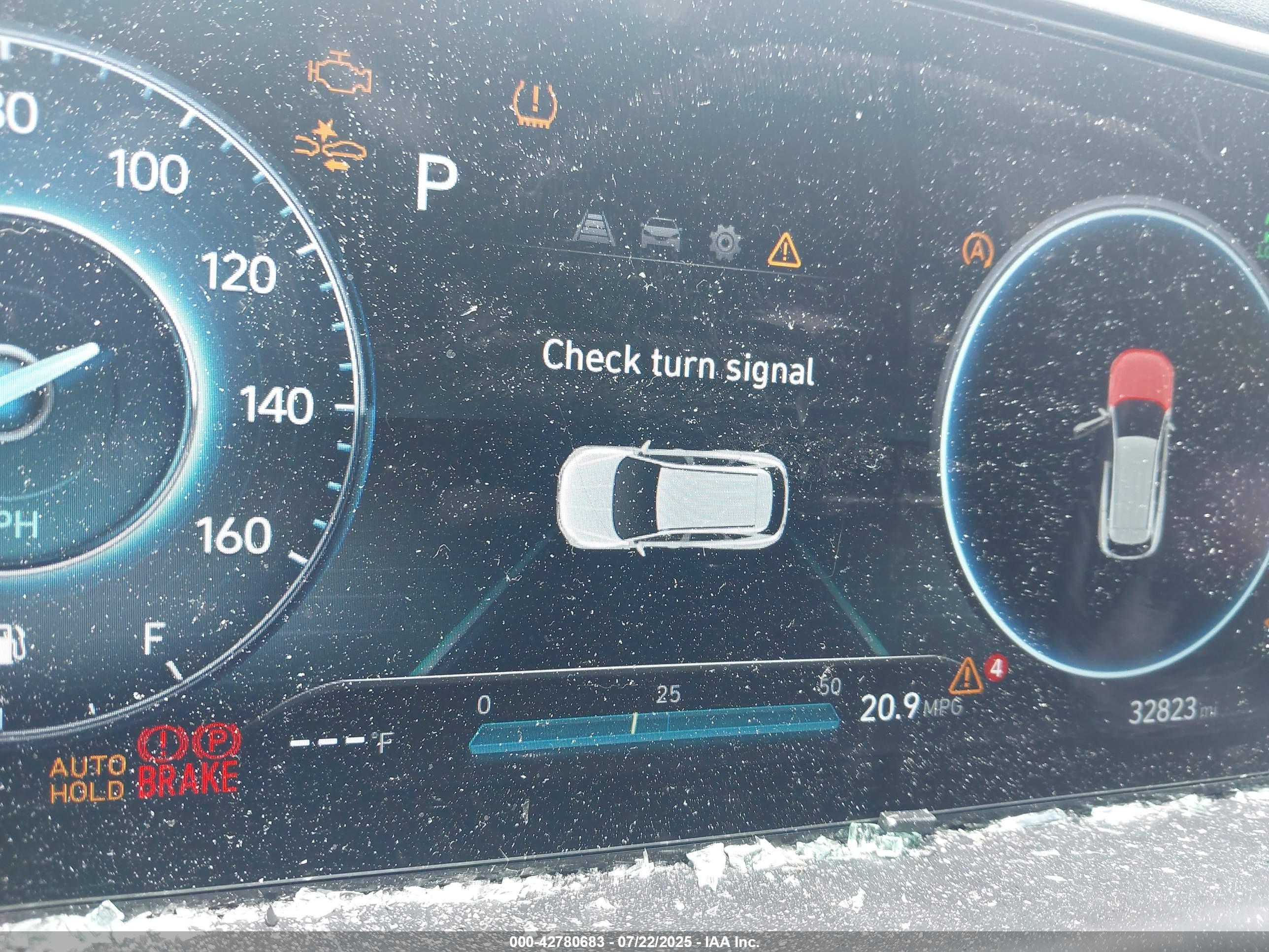 HYUNDAI TUCSON image 7