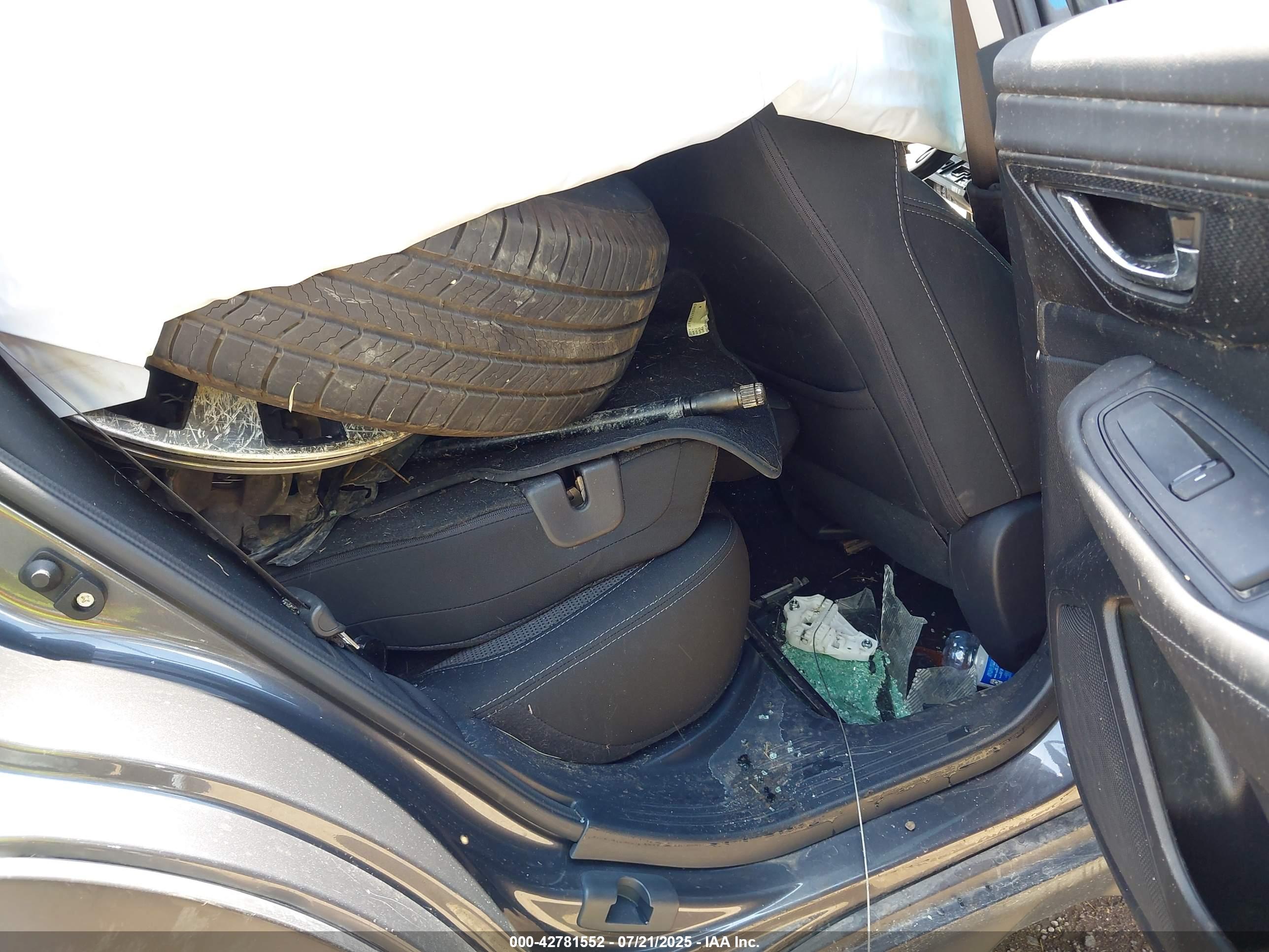 SUBARU OUTBACK image 8